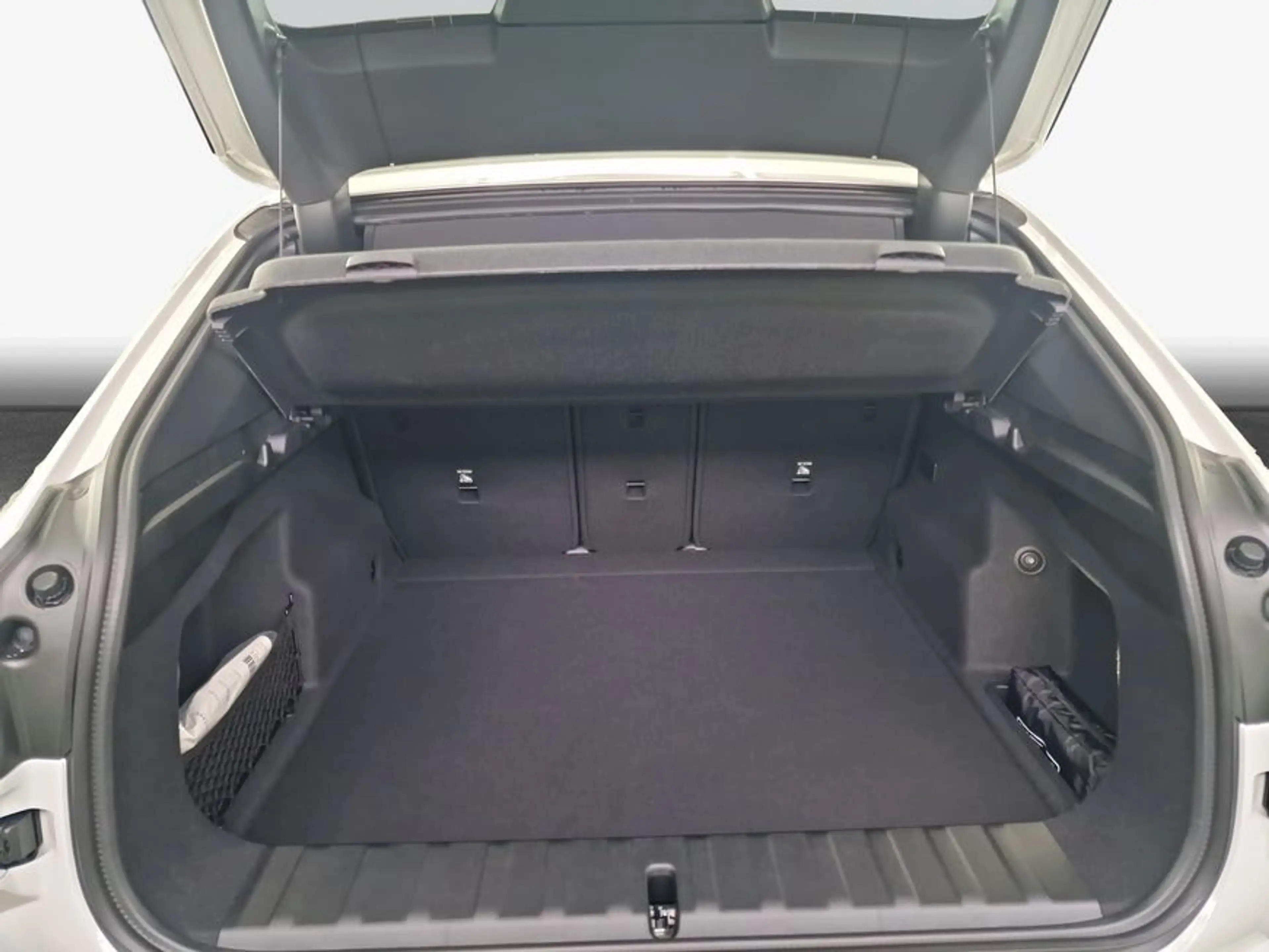 BMW iX2 xDrive30 225 kW, 5-türig (Strom) — photo 10