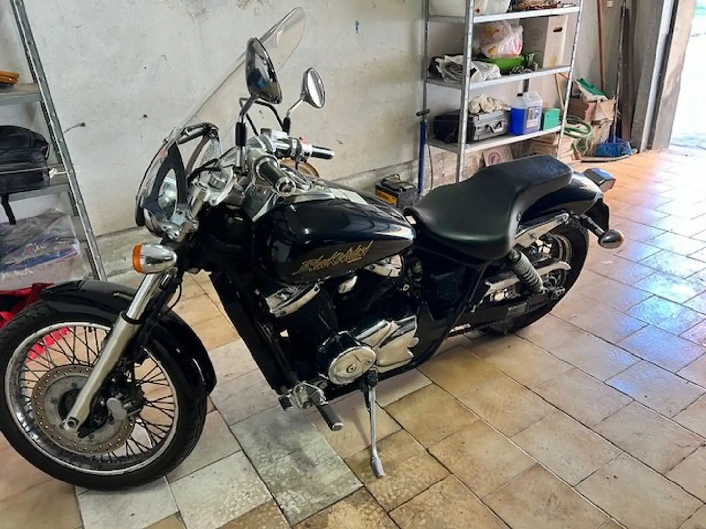 Honda Black Widow VT 750 Fekete - 1