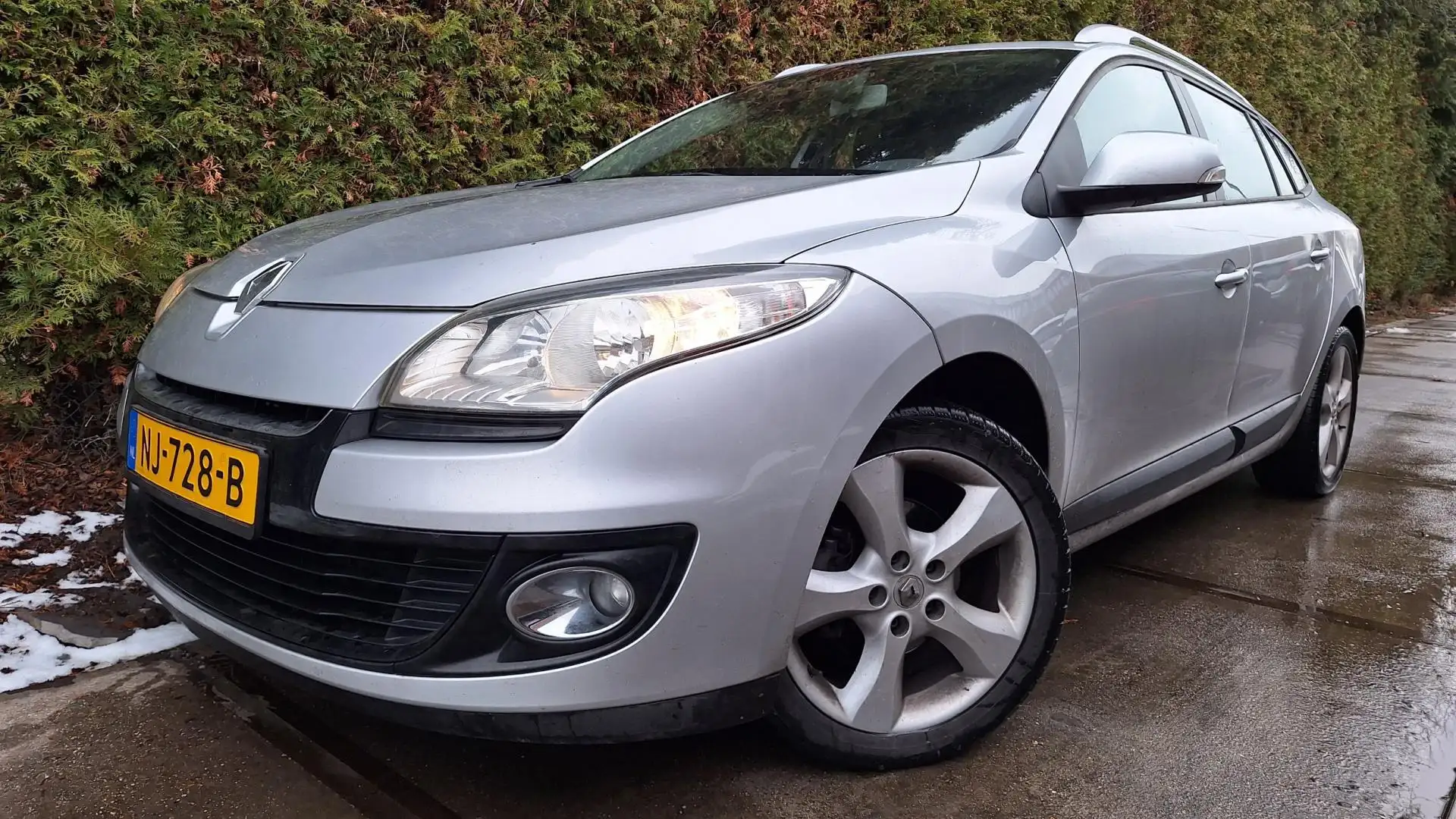 Renault Megane Estate 1.5 dCi Dynamique Grau - 1