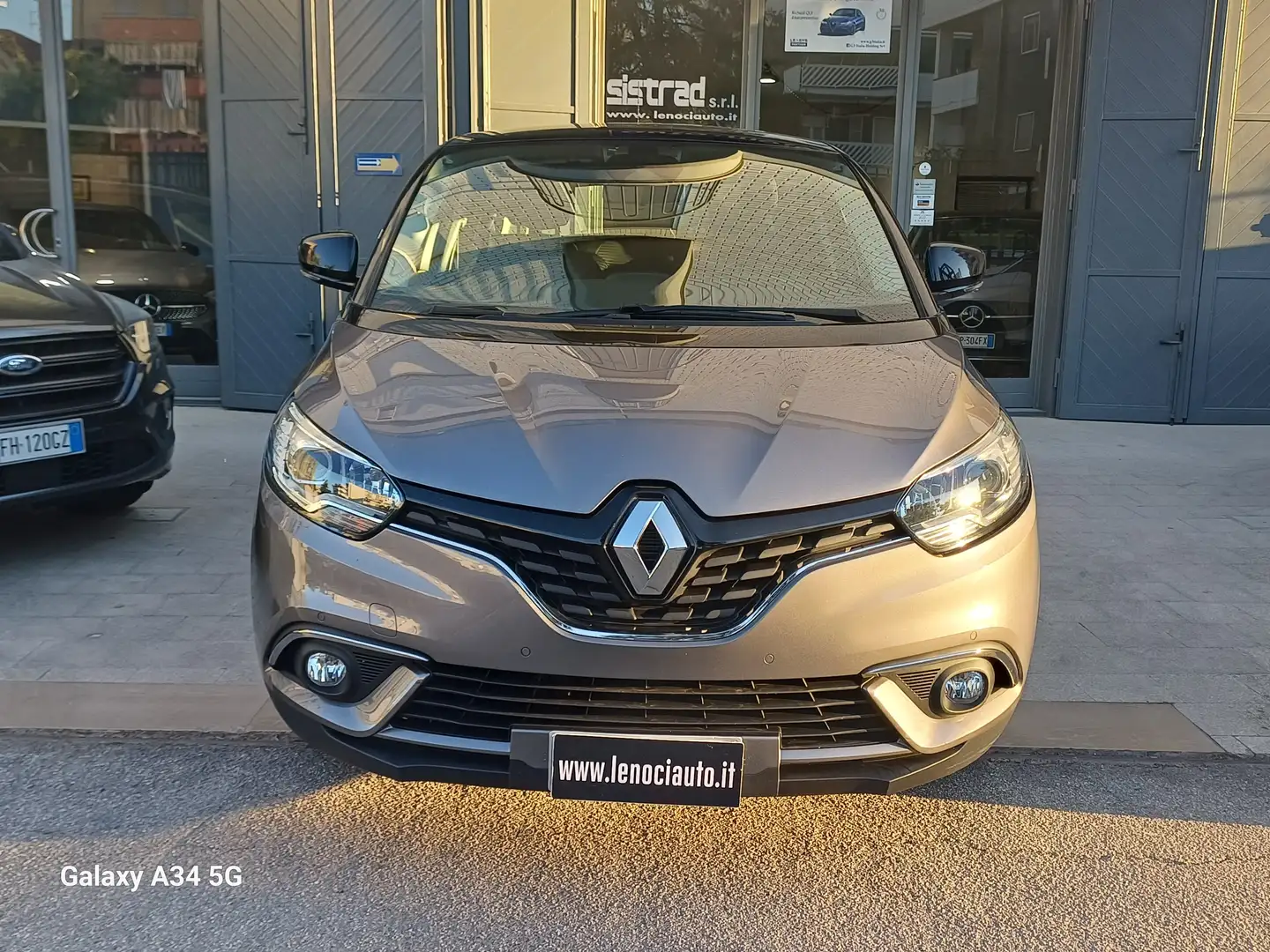 Renault Scenic IV 2017 1.5 dci energy Sport Edition2 110cv edc Grigio - 1