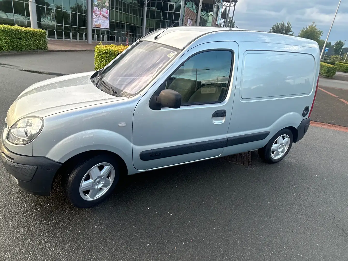 Nissan Kubistar - 2