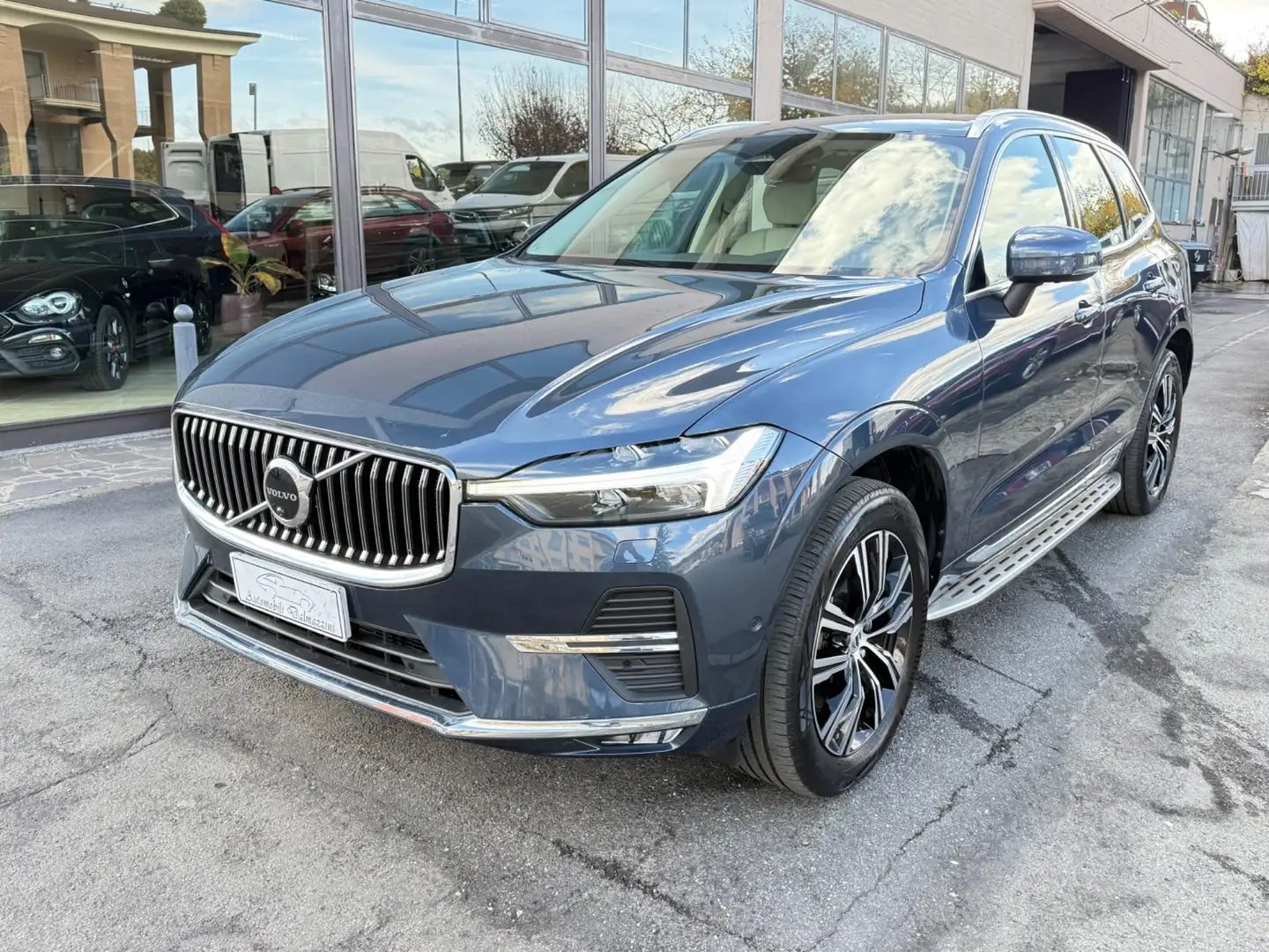 Volvo XC60 XC60 B5 AWD Iscription mild hybrid Blu/Azzurro - 2
