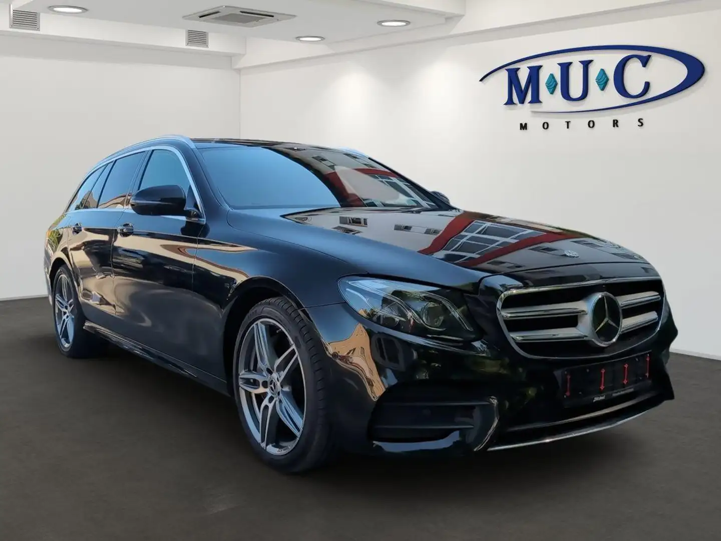 Mercedes-Benz E 400 d 4Matic~AMG-Paket~Burmester~360Grad Noir - 2