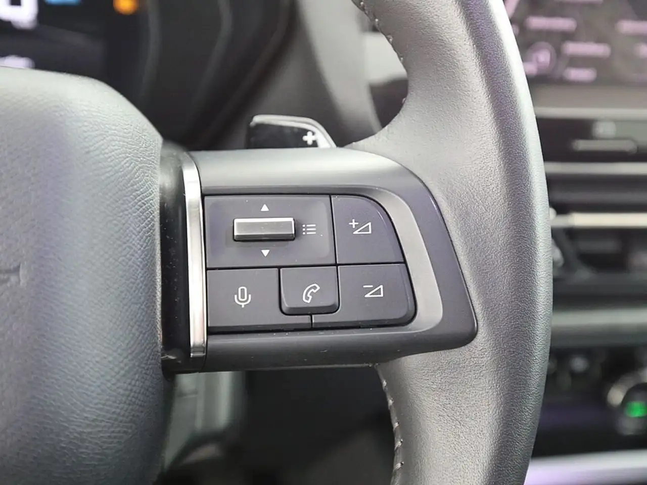 Citroen C5 X 1.2 PureTech 130 Feel Aut LED NAV TEMP R-CAM 20