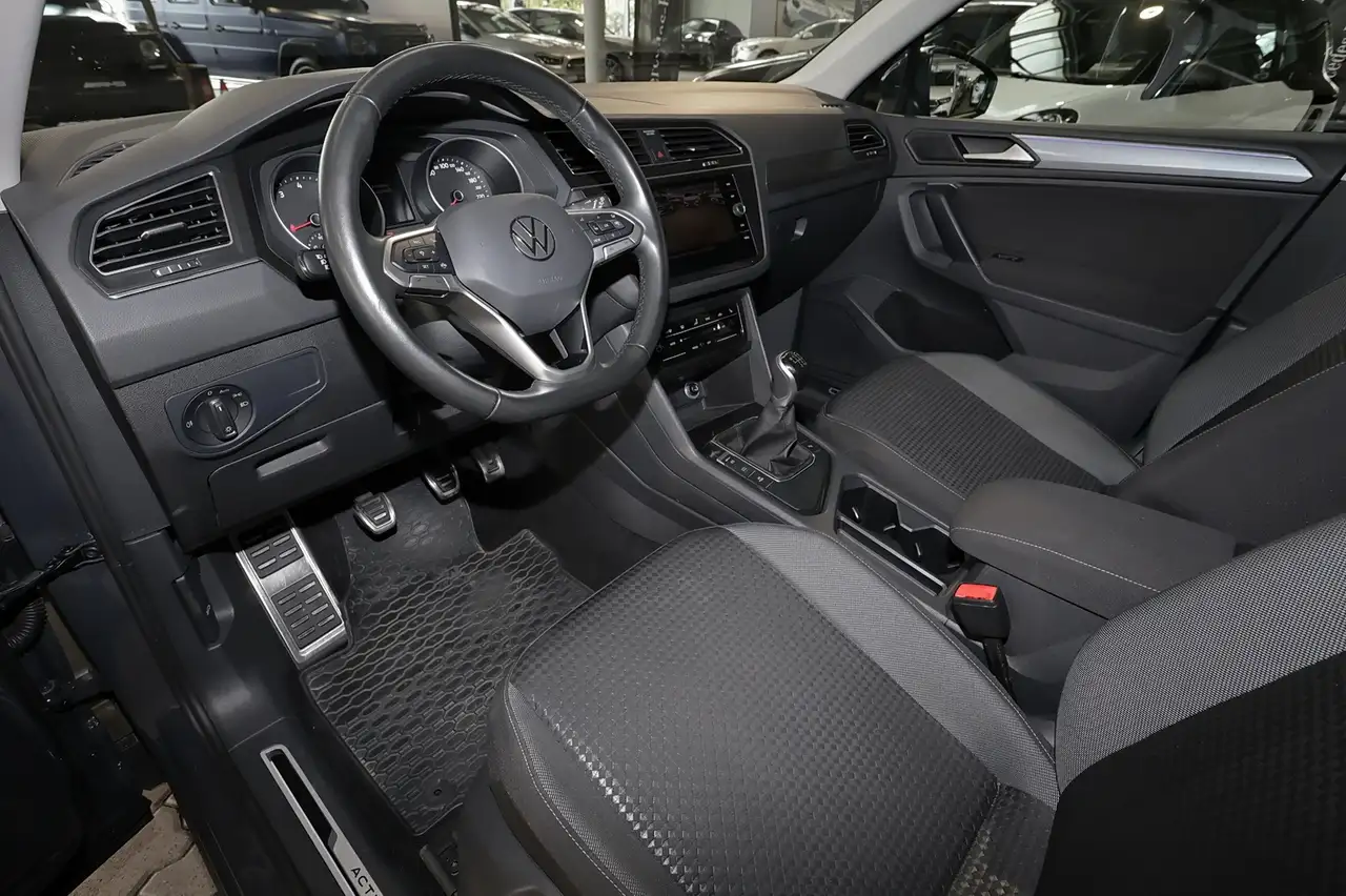 Volkswagen Tiguan Active DISTRONIC+CARPLAY+SPURHALTE+LED+18 8