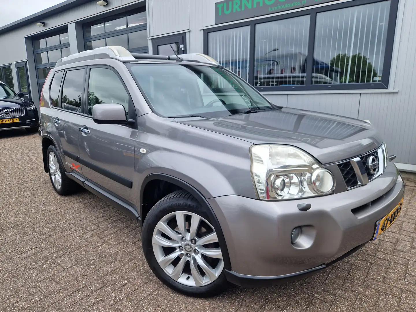 Nissan X-Trail 2.5 LE 4WD Panorama schuifdak | Leder | Automaat | Grijs - 1