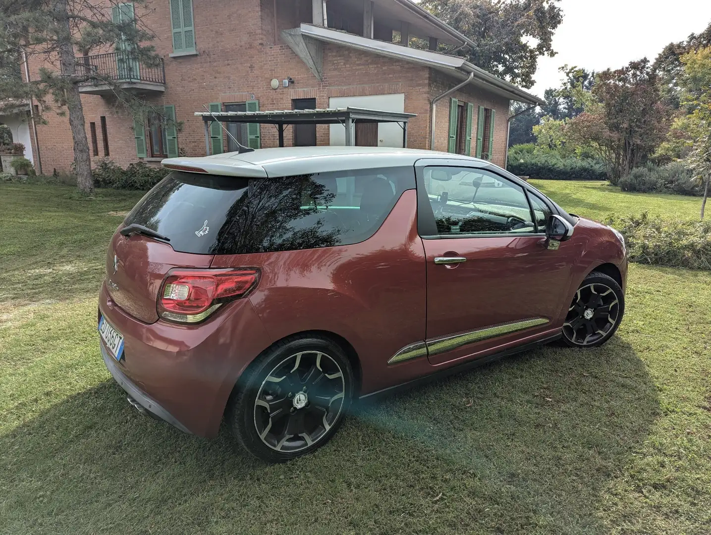 Citroen DS3 1.6 hdi Sport Chic 112cv - 2