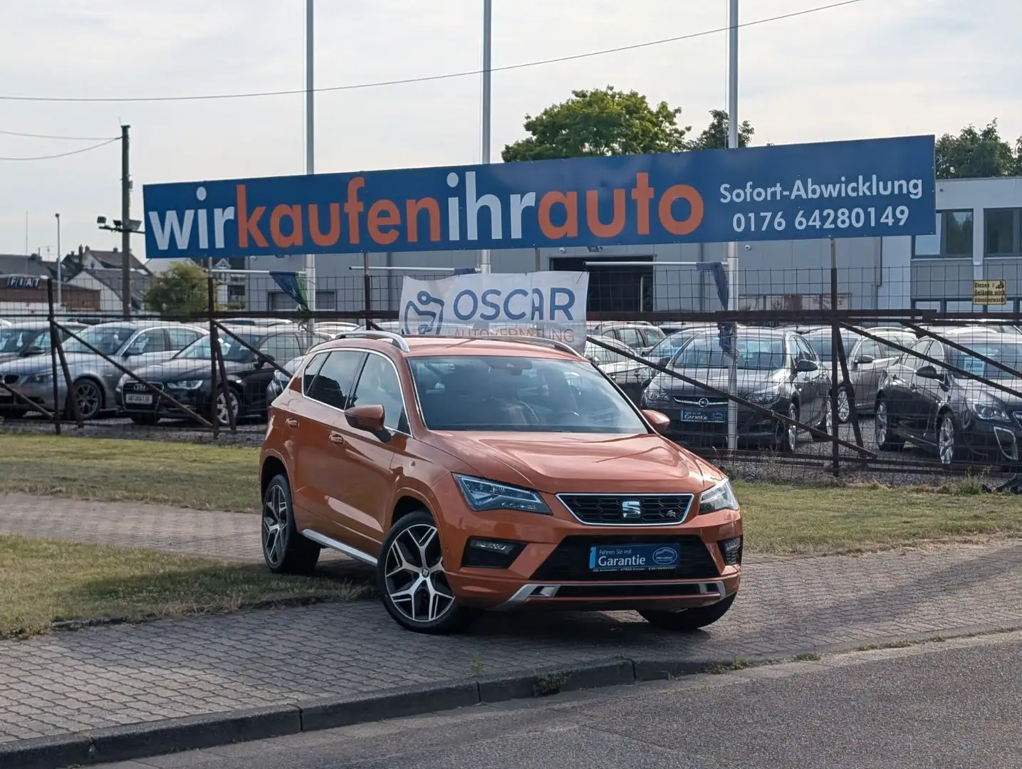 SEAT Ateca FR 4Drive*AUTOMATIK*ALCANTARA*KAMERA*PDC ! Orange - 1