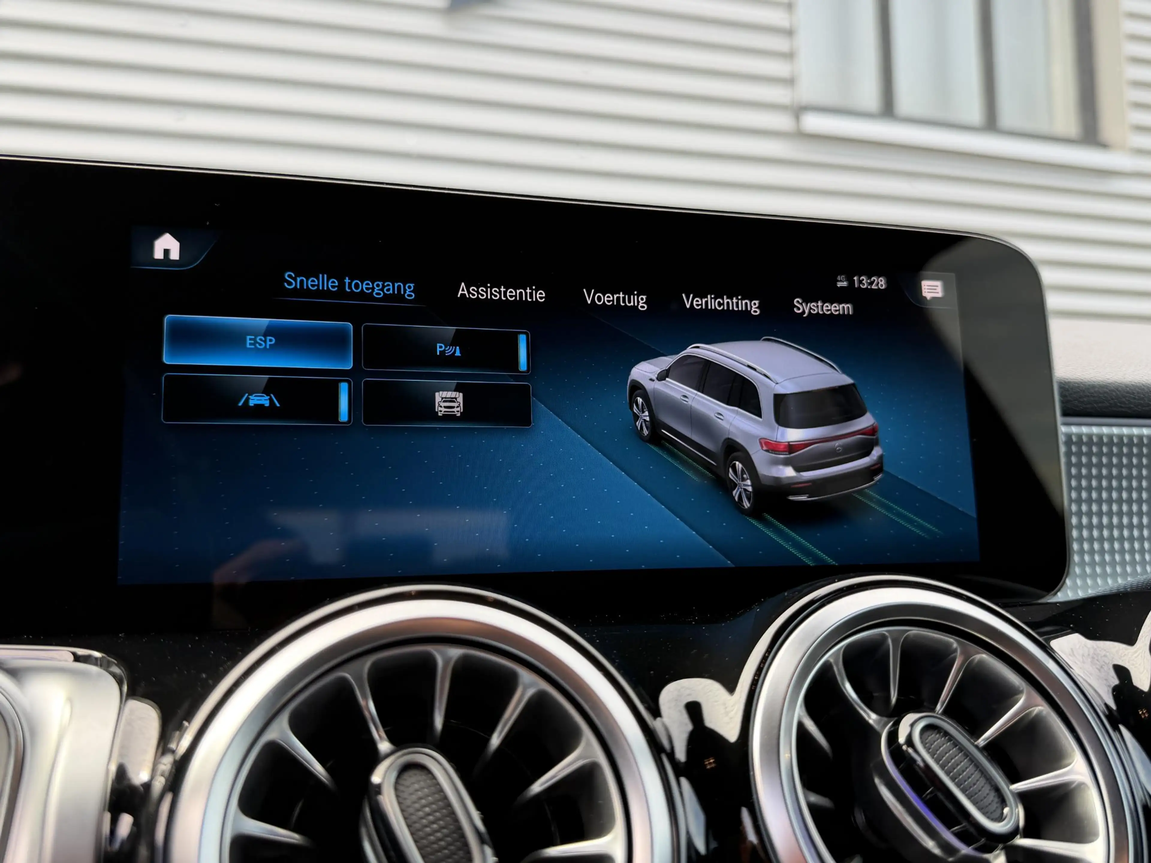 Mercedes-Benz EQB 250 Business Line 67 kWh |Keyless|Cruise|Camera| — photo 17