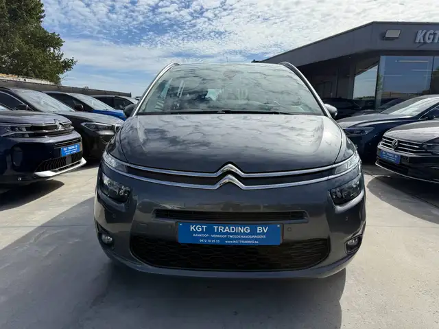 Citroen Grand C4 Picasso view 2