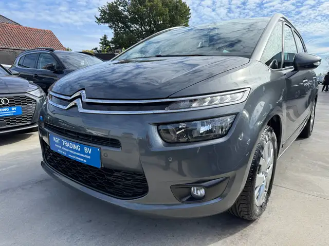 Citroen Grand C4 Picasso view 10