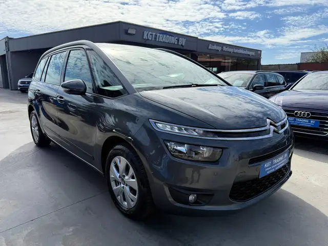 Citroen Grand C4 Picasso view 3