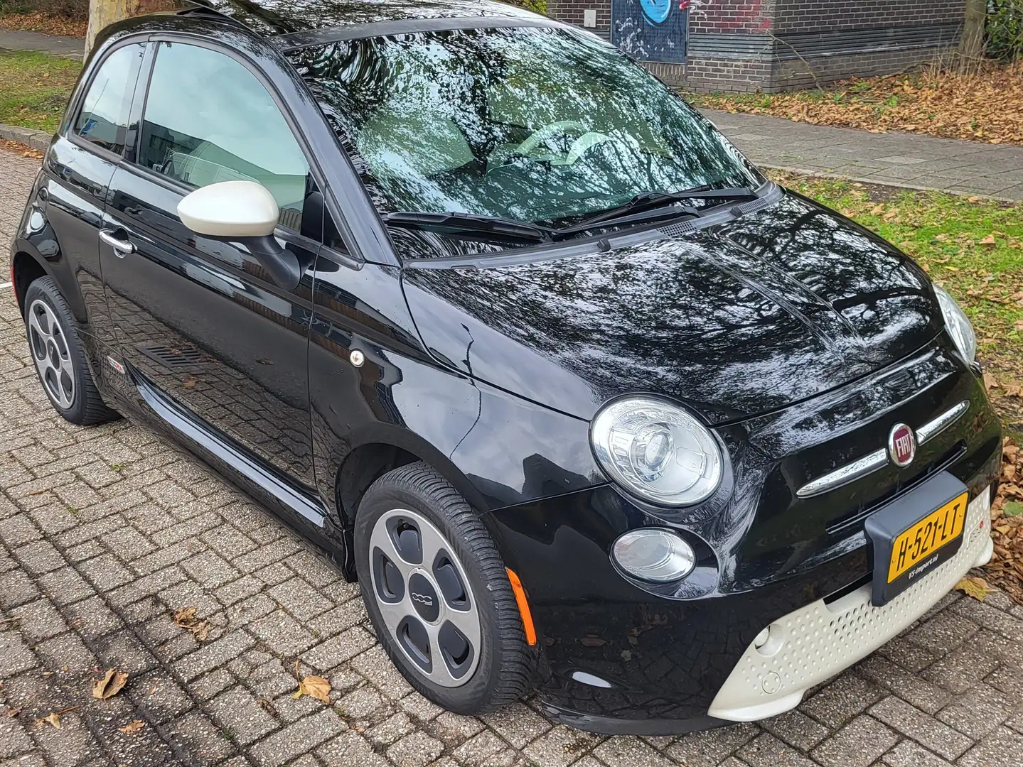 Fiat 500e 500e E 24kwh luxe uitvoering Zwart - 2