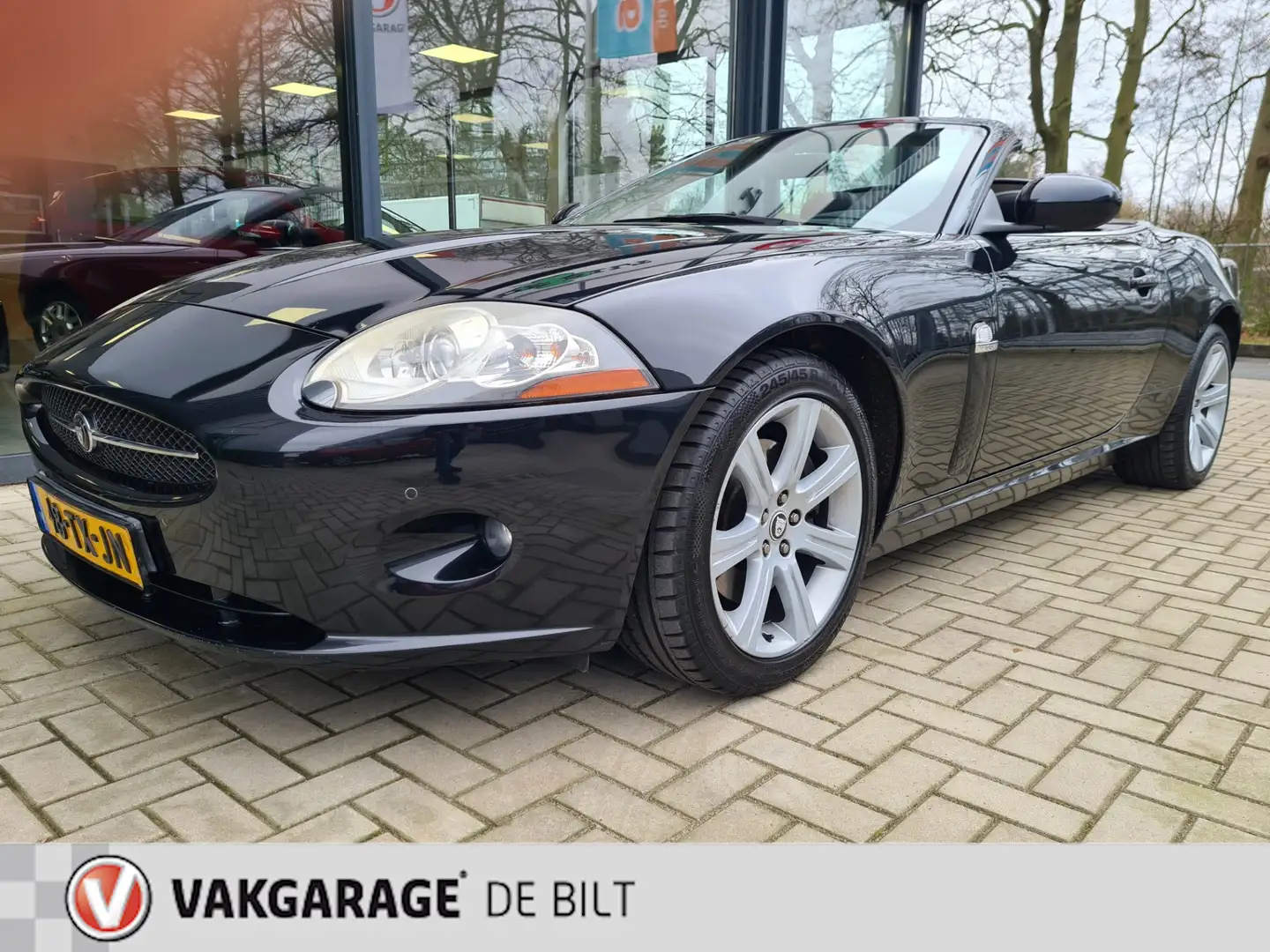 Jaguar XK 4.2 V8 Convertible Negro - 1