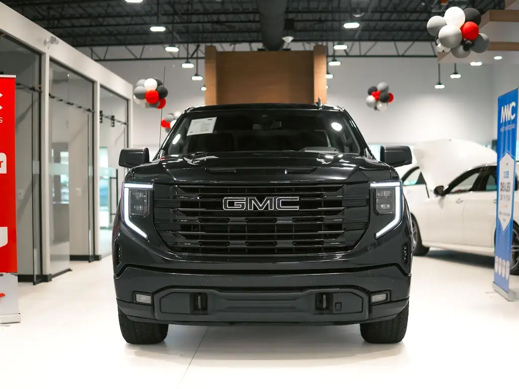 2023 GMC Sierra 1500 ELEVATION photo 3