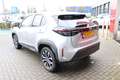 Toyota Yaris Cross 1.5 Hybrid FIRST EDITION NAVI KEYLESS 17' LM-VELGE Grijs - thumbnail 3