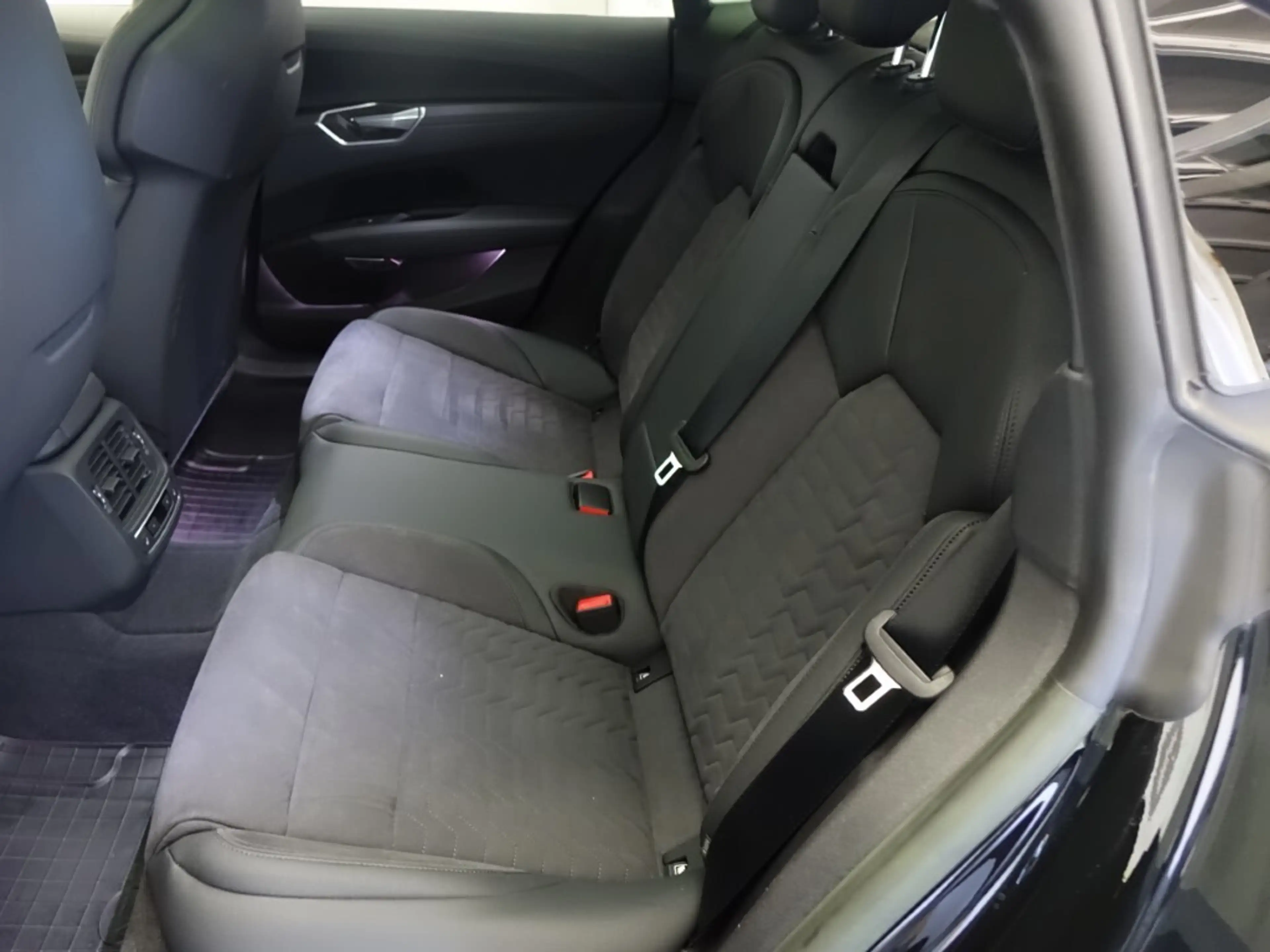Audi e-tron GT 93,4kWh quattro *MATRIX, NAVI, PANORAMA, B&O* — photo 14