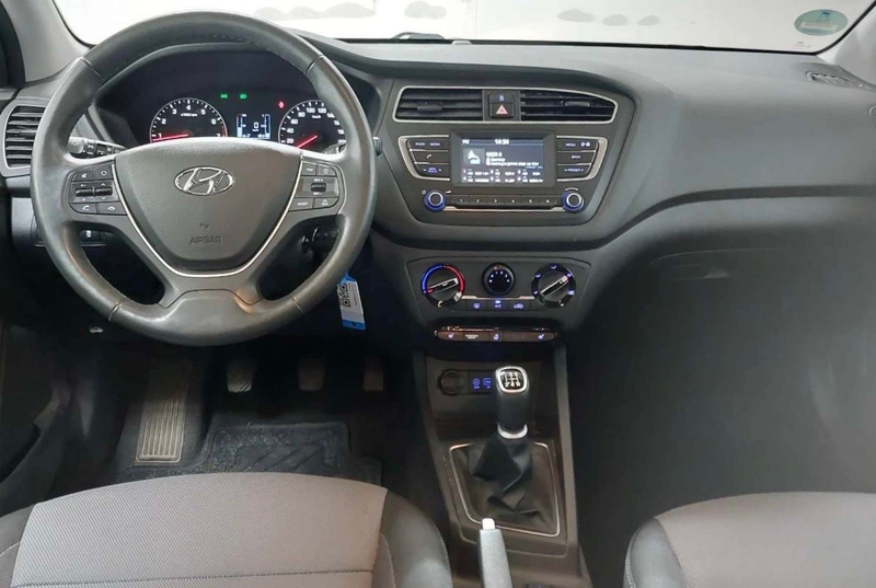 Hyundai i20 "Trend" — photo 11