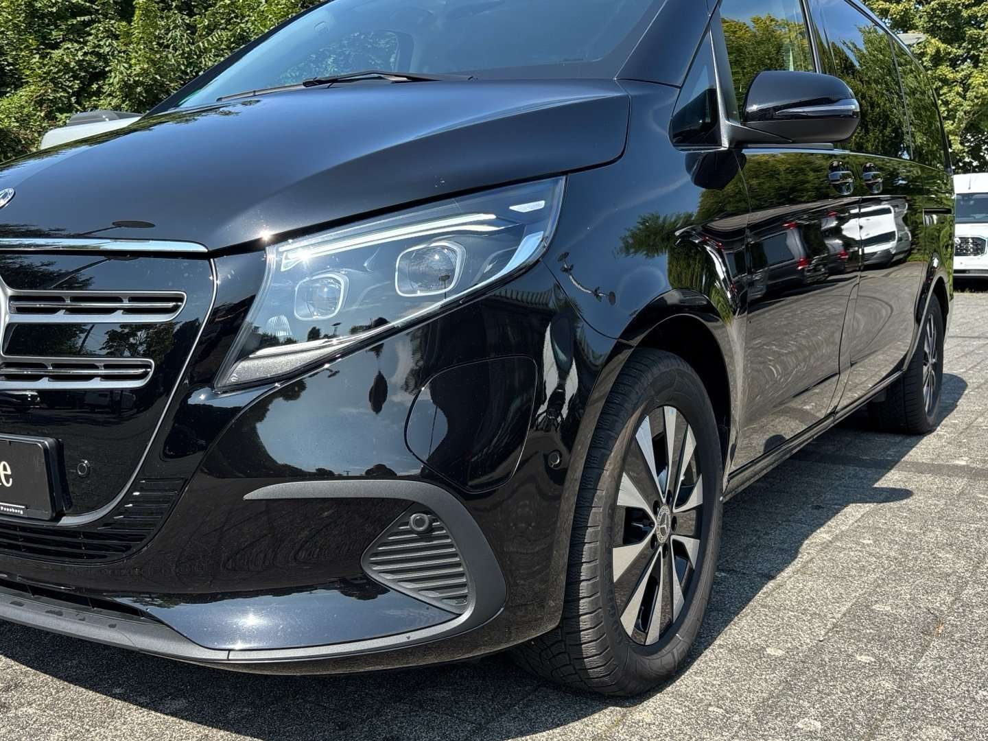 Mercedes-Benz EQV 300