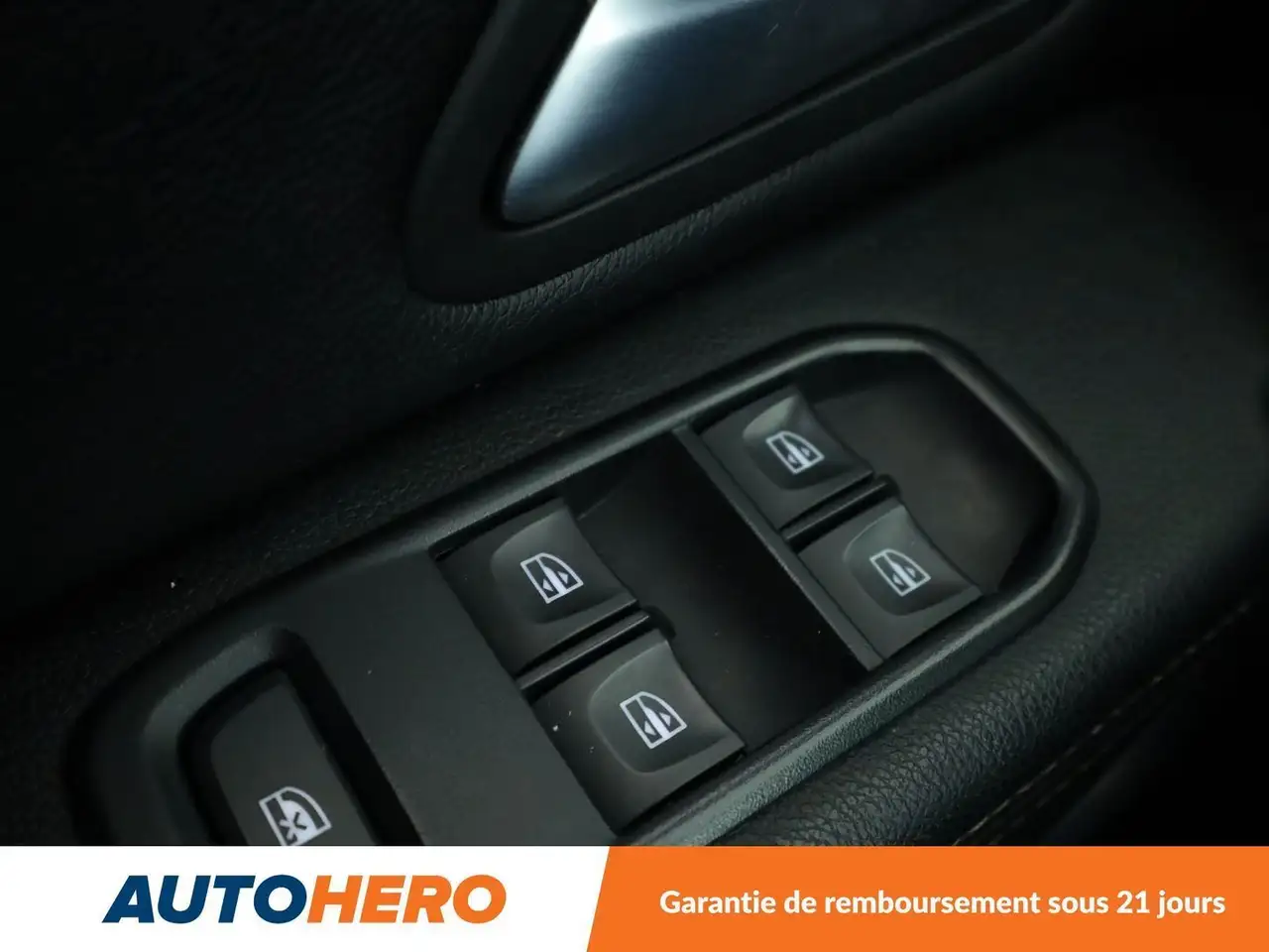 Dacia Duster — photo 30