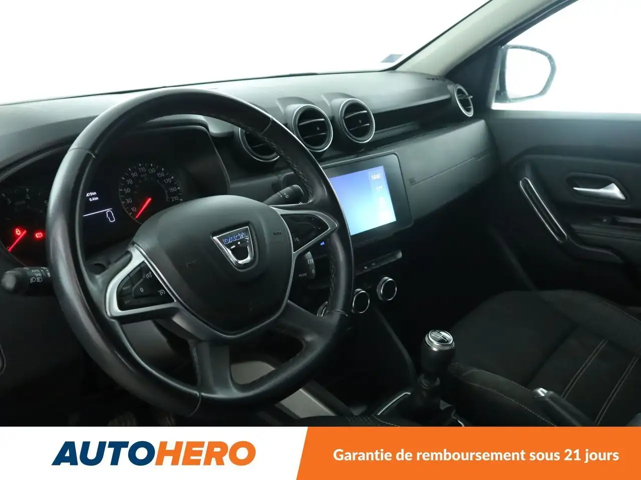 Dacia Duster — photo 11