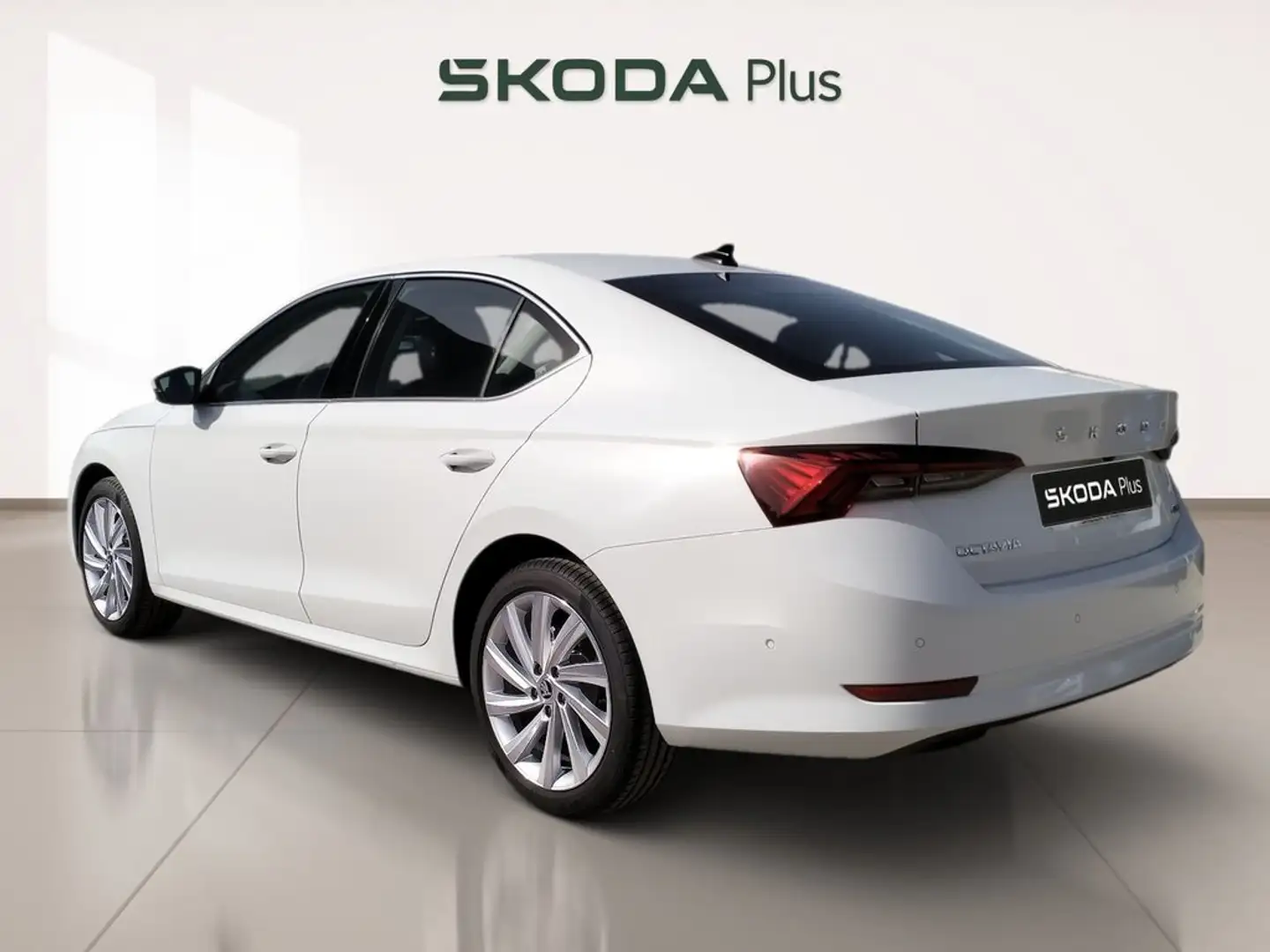 Skoda Octavia 1.5 TSI MHEV Selection DSG7 110kW Blanco - 2