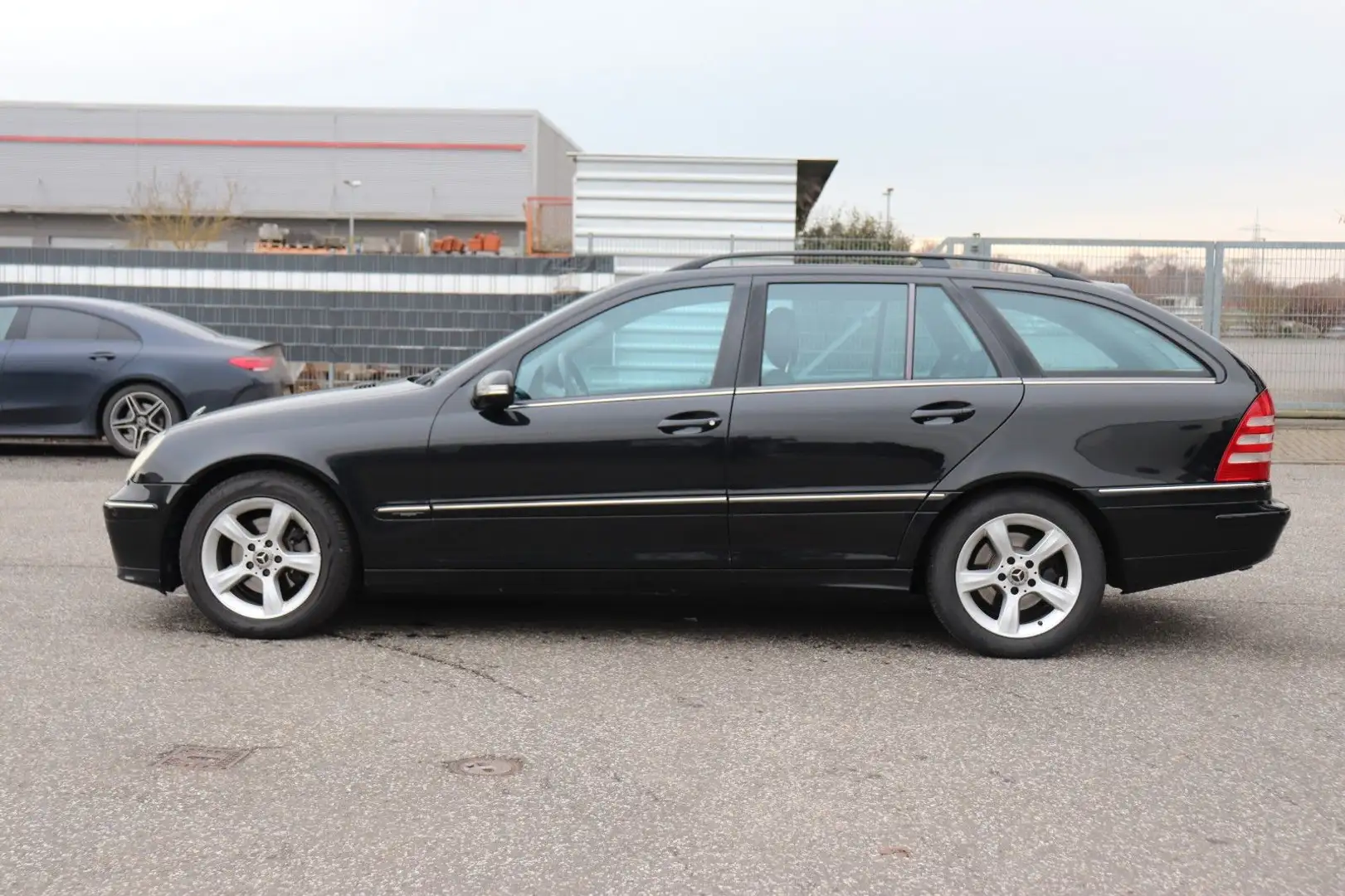 Mercedes-Benz C 220 T-Modell CDI Schwarz - 2