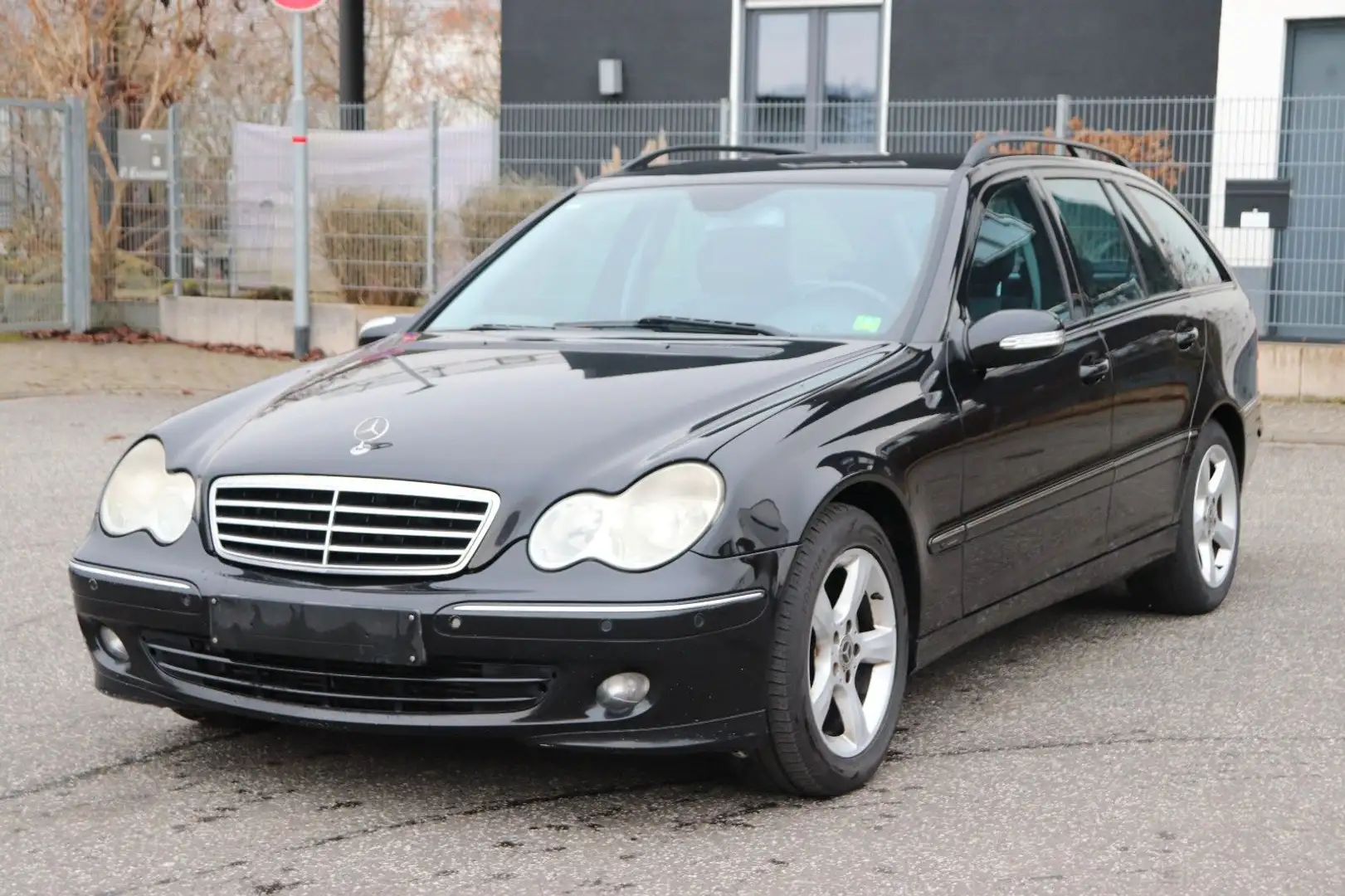 Mercedes-Benz C 220 T-Modell CDI Schwarz - 1