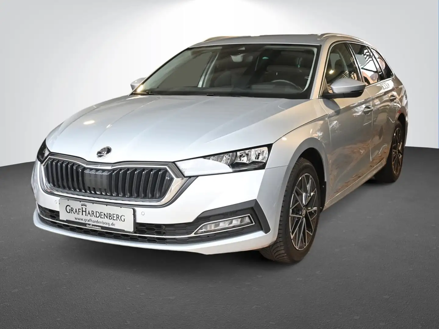 Skoda Octavia Combi 2.0 TDI DSG Style Grau - 1