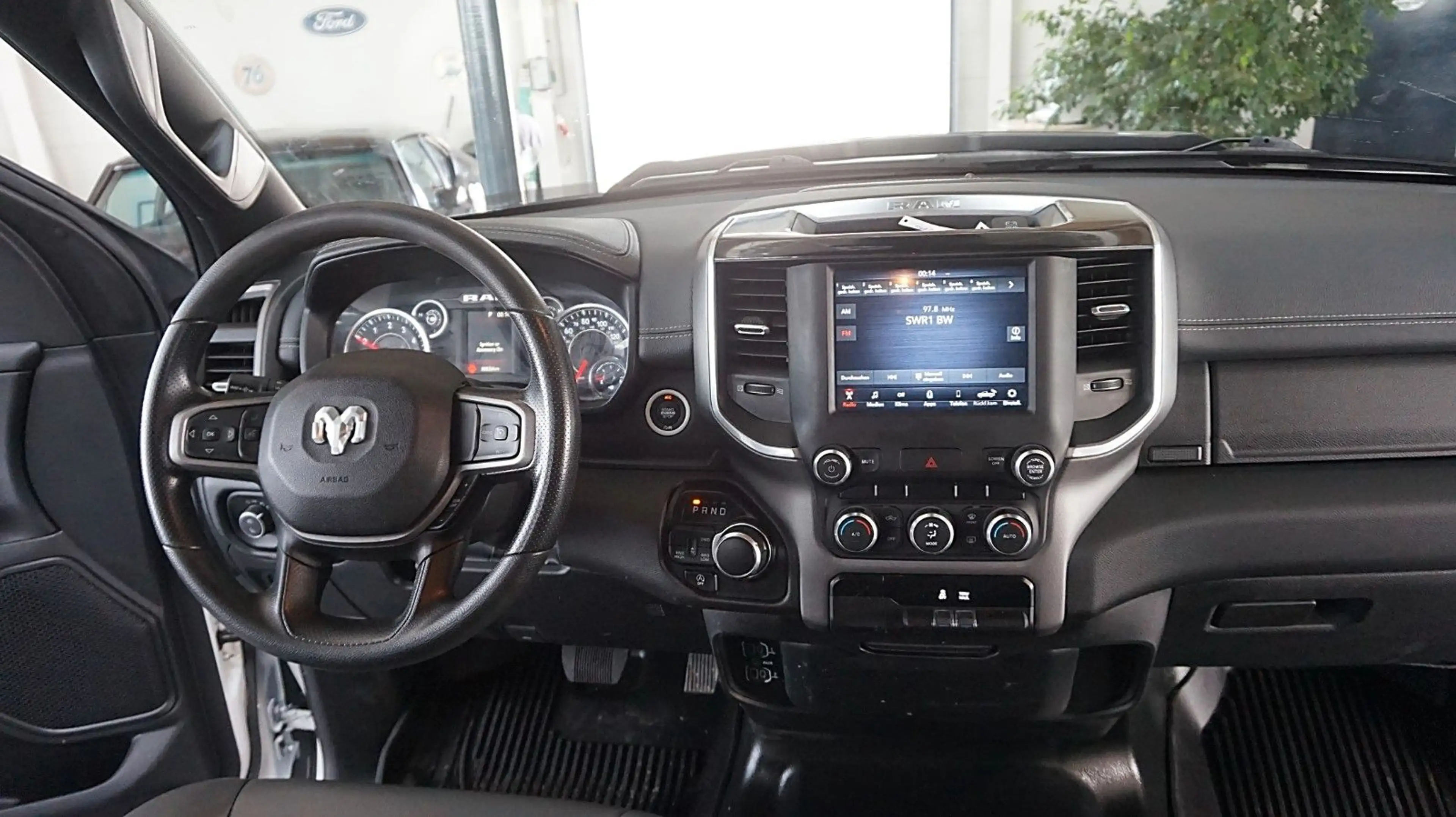 Dodge RAM 1500 SPORT*Longbed*Hoch-Breit*4X4*Rambar* — photo 14
