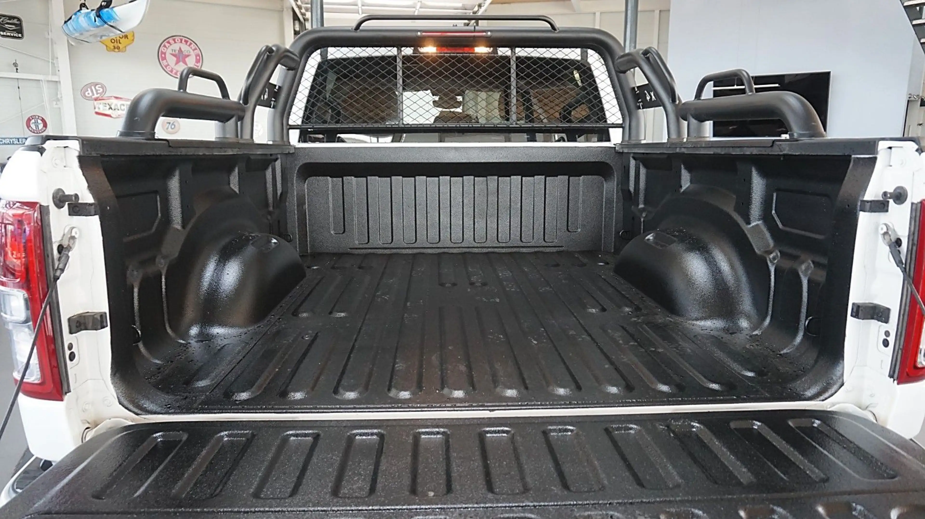 Dodge RAM 1500 SPORT*Longbed*Hoch-Breit*4X4*Rambar* — photo 11