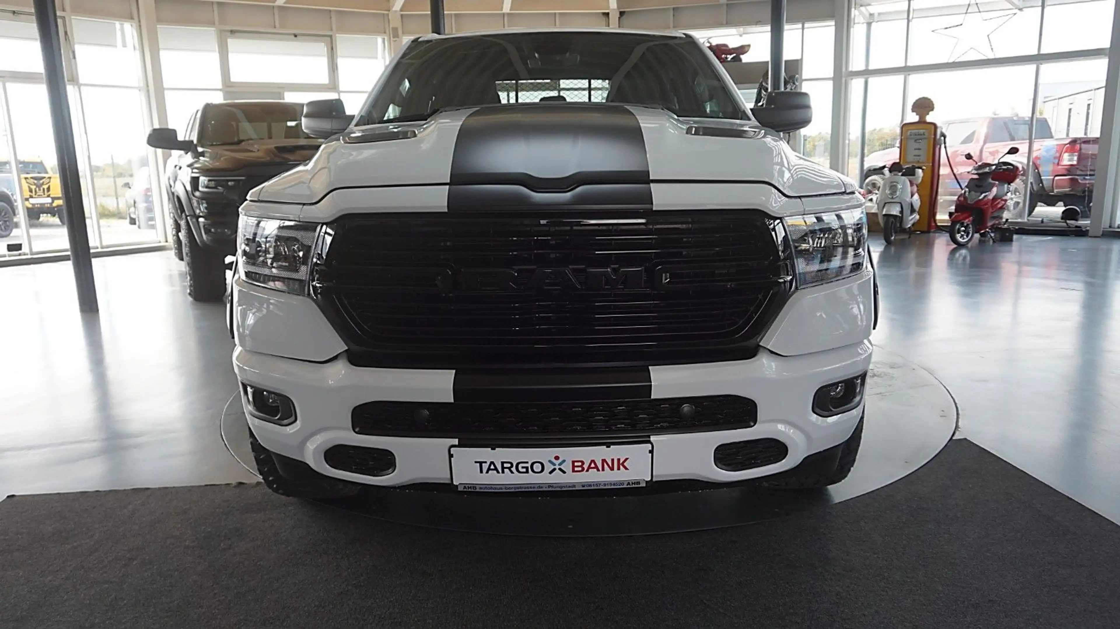 Dodge RAM 1500 SPORT*Longbed*Hoch-Breit*4X4*Rambar* — photo 3