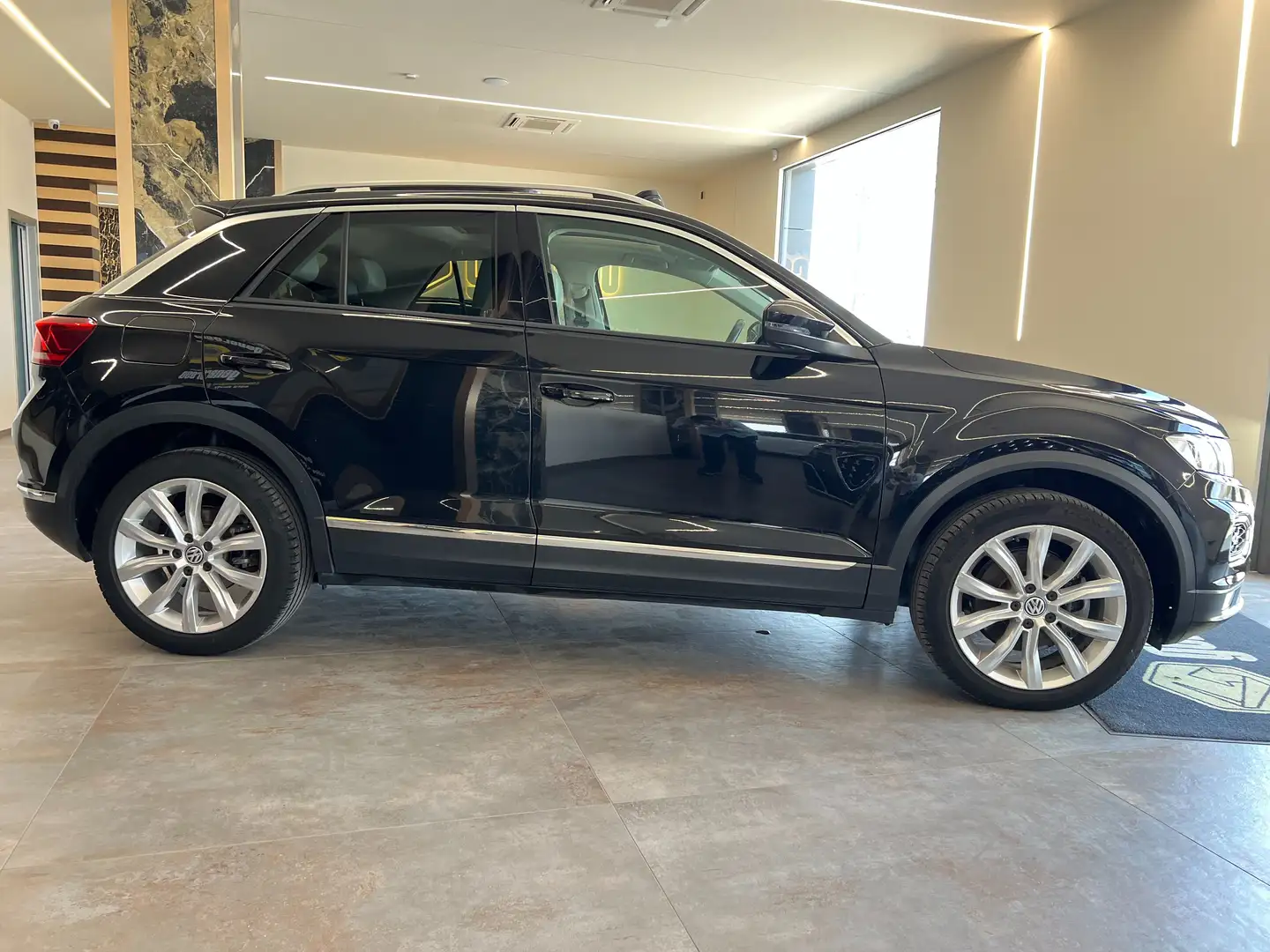 Volkswagen T-Roc T-Roc 2.0 tdi Advanced 4motion dsg Tetto Pelle Nero - 2