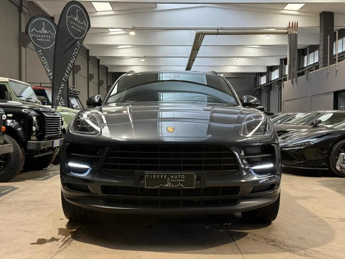Porsche Macan 2.0 Gris - 2