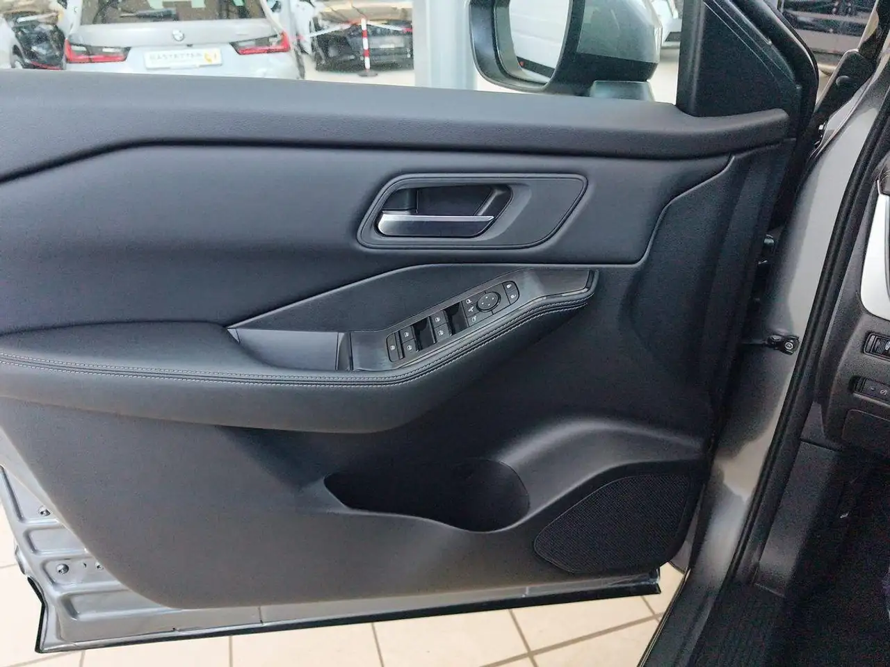 Nissan X-Trail acenta 7Sitze+ACC+Kamera+NiConnect+iKey+18Z+3Zonen 21