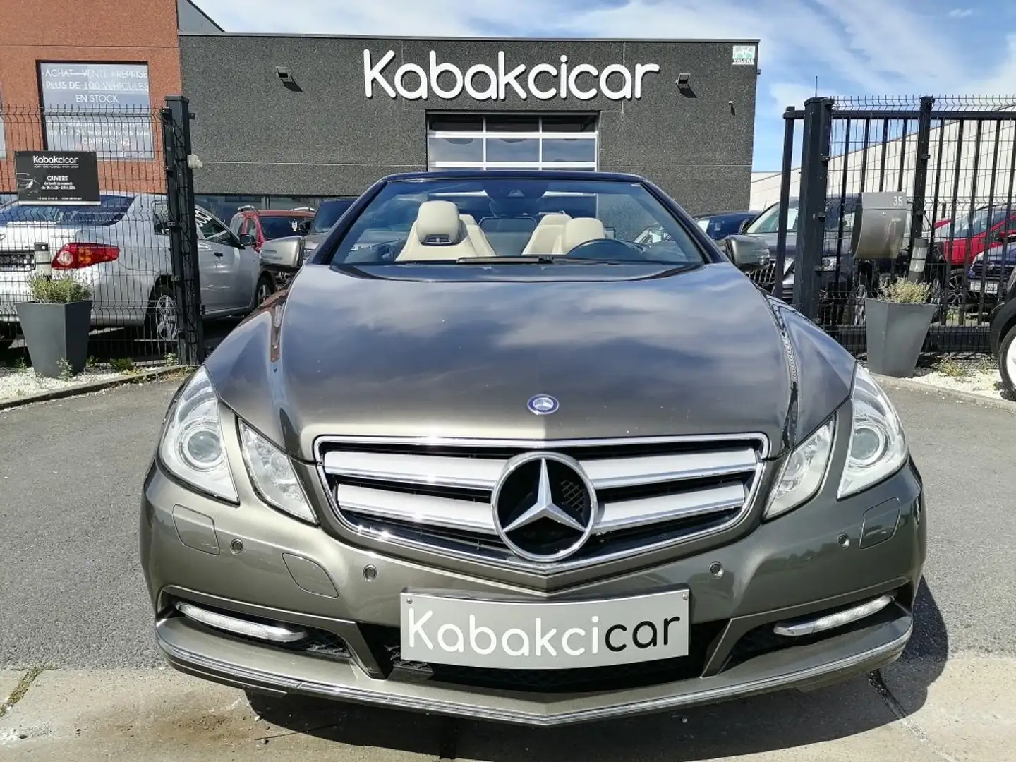 Mercedes-Benz E 220 CDI Cabrio Avantgarde/CUIR-NAVI-CLIM AUTO-XENON/ Bruin - 2