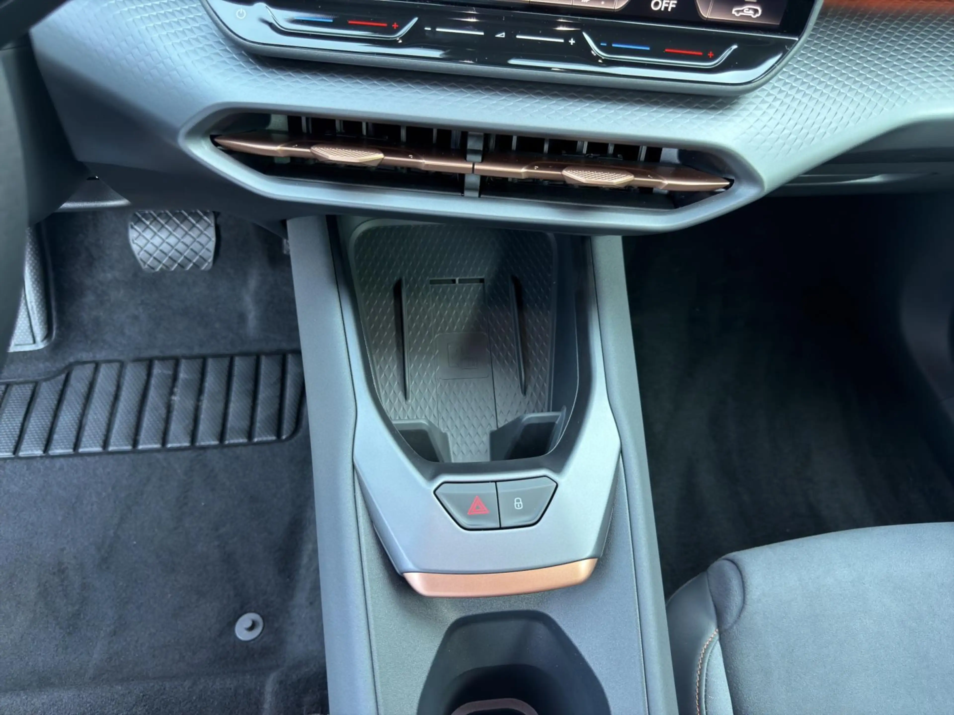 CUPRA Raval Endurance — photo 12