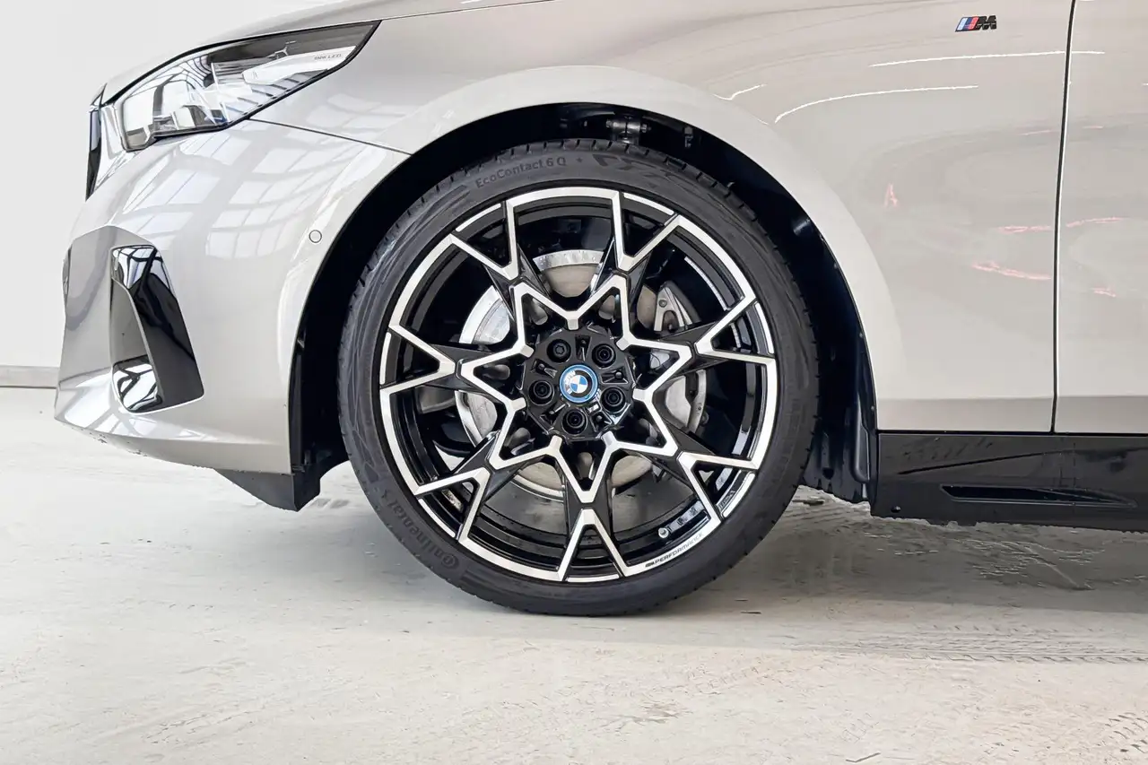BMW i5 2026