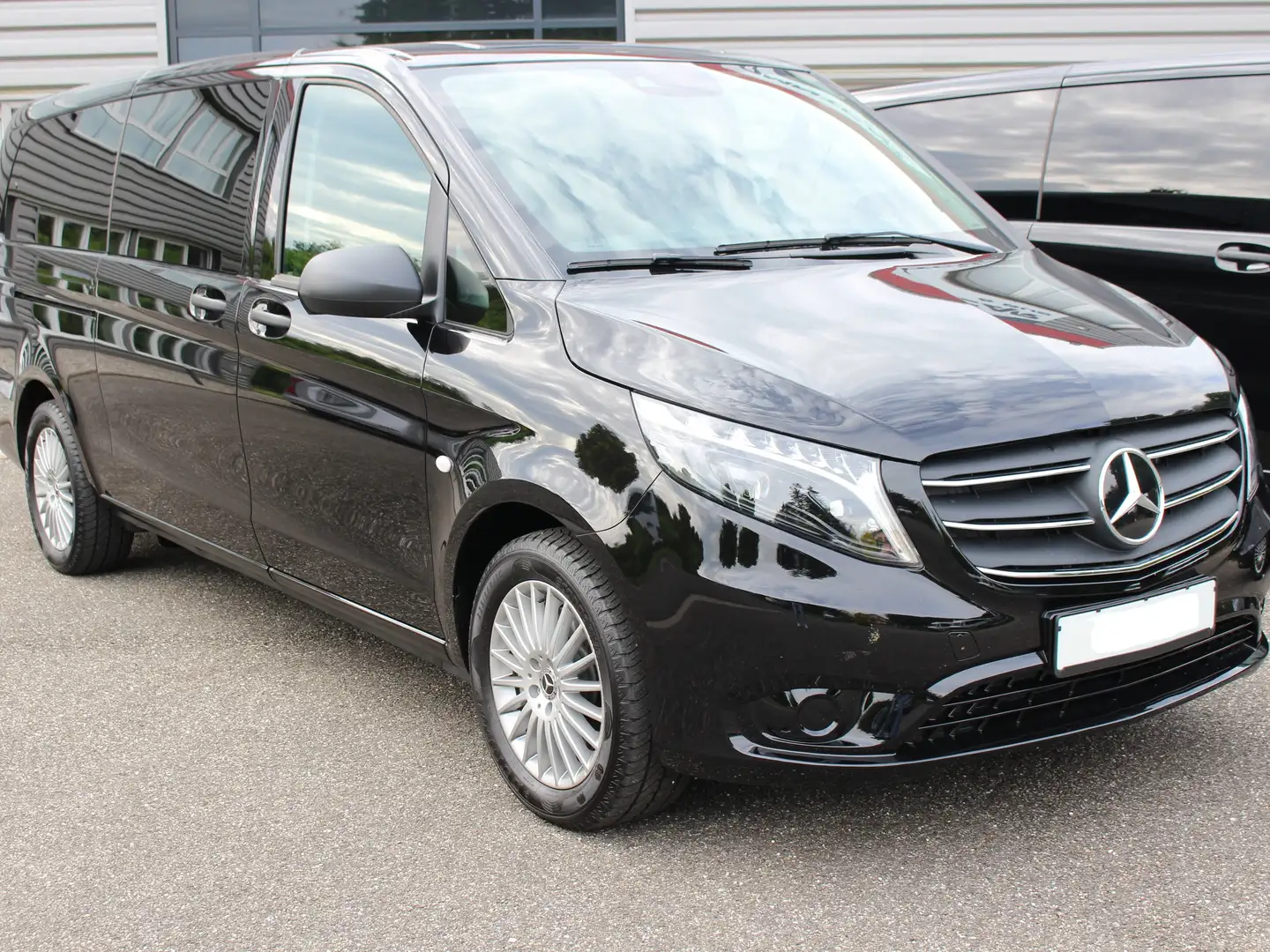 Mercedes-Benz Vito 114 CDI PRO Extra Long Noir - 1