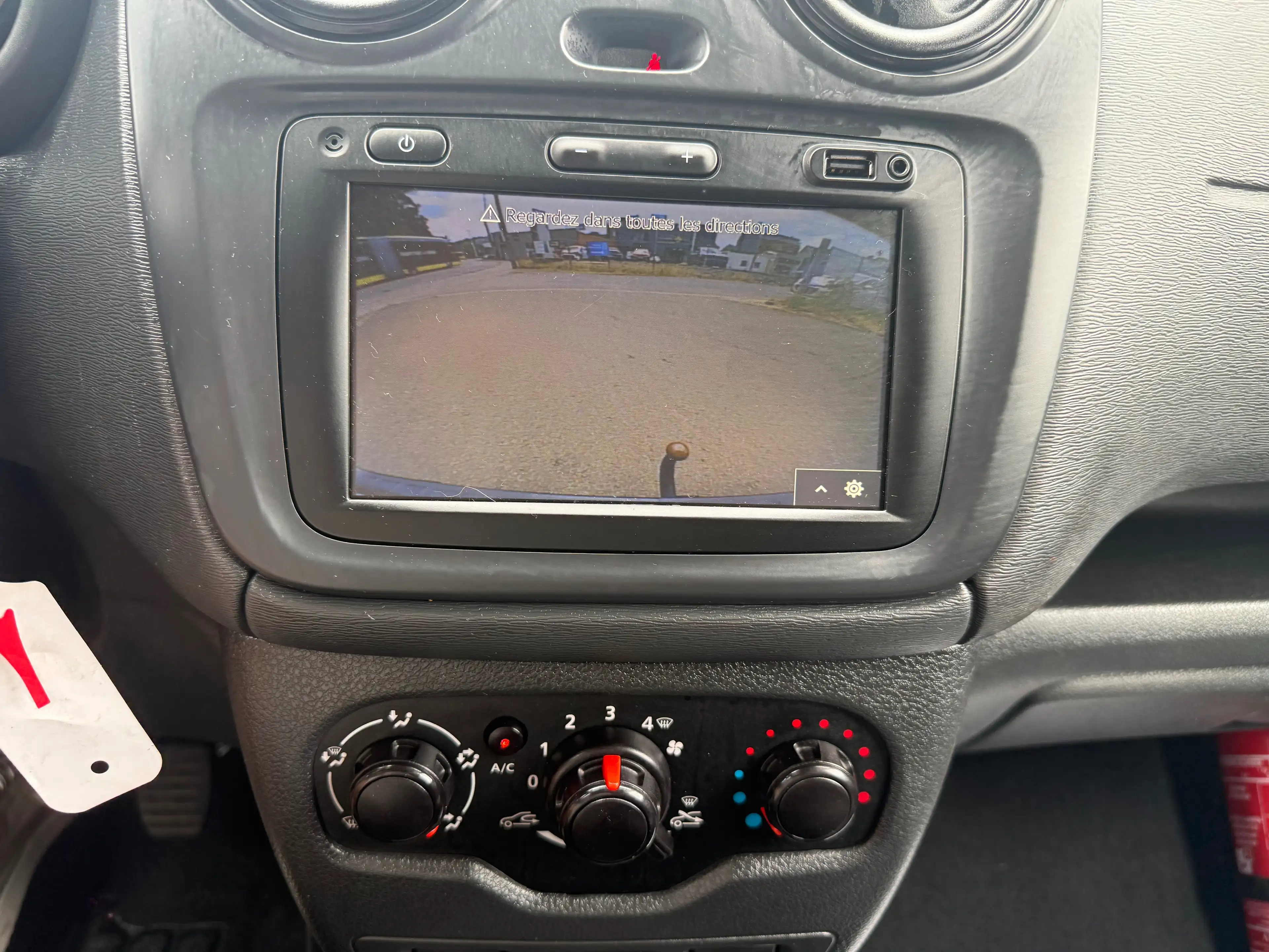 Dacia Dokker 1.5 dCi Essential Caméra Airco GPS Att. Remorque * 12 à 36 MOIS GARANTIE * — photo 11