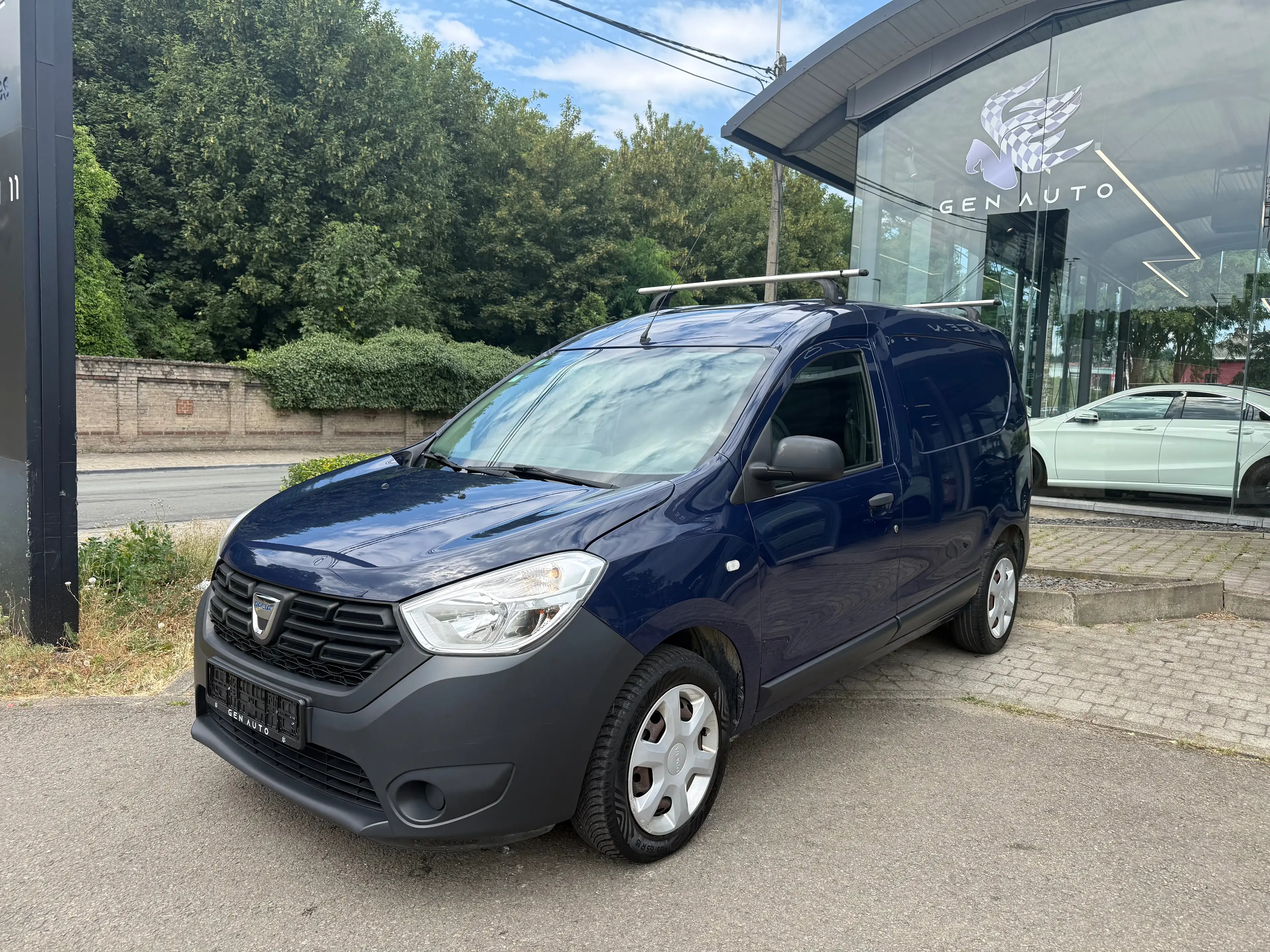 Dacia Dokker 1.5 dCi Essential Caméra Airco GPS Att. Remorque * 12 à 36 MOIS GARANTIE * — photo 3