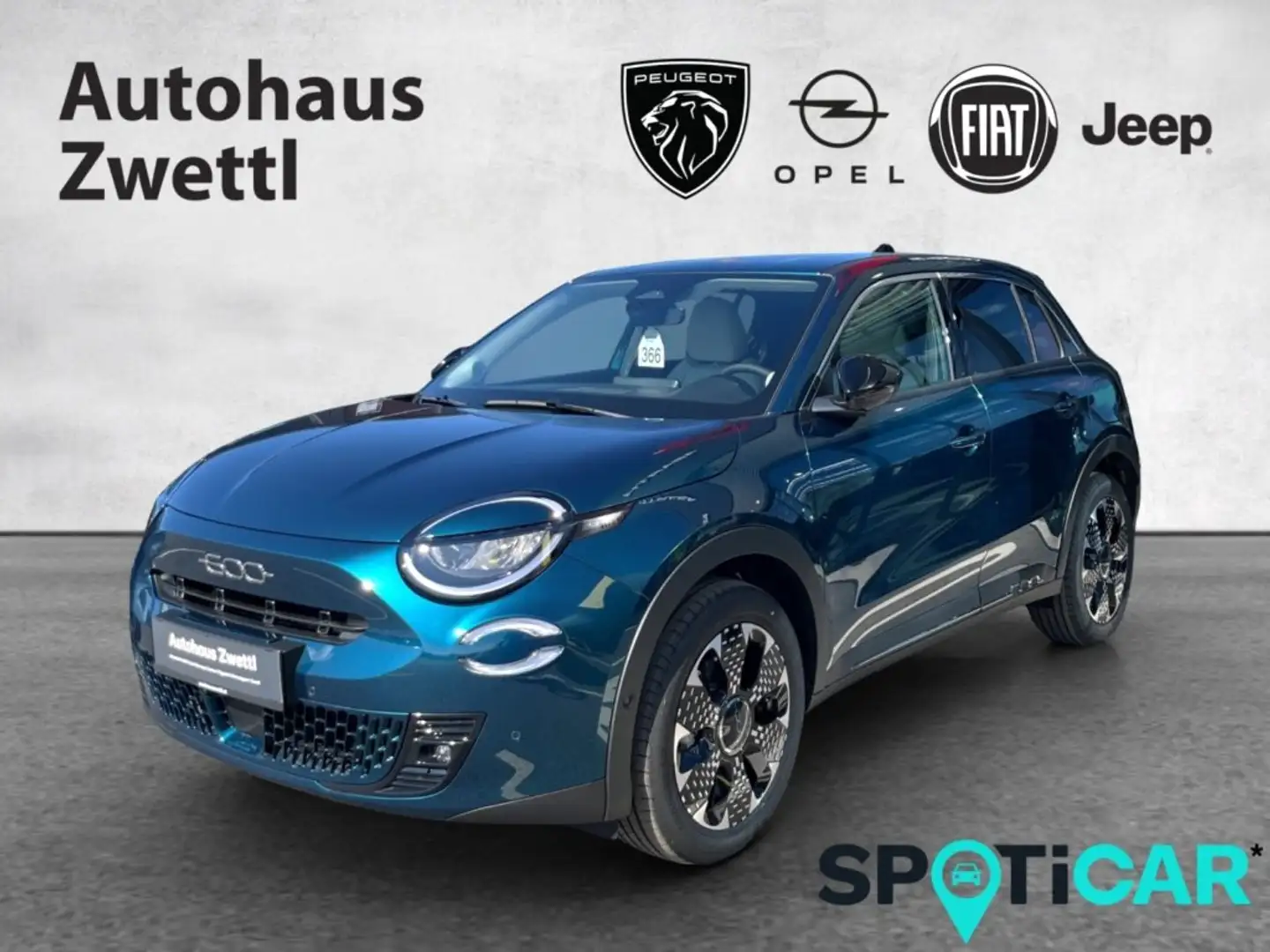 Fiat 600 La Prima MHEV 145 e-DCT6 Automatik Grün - 1