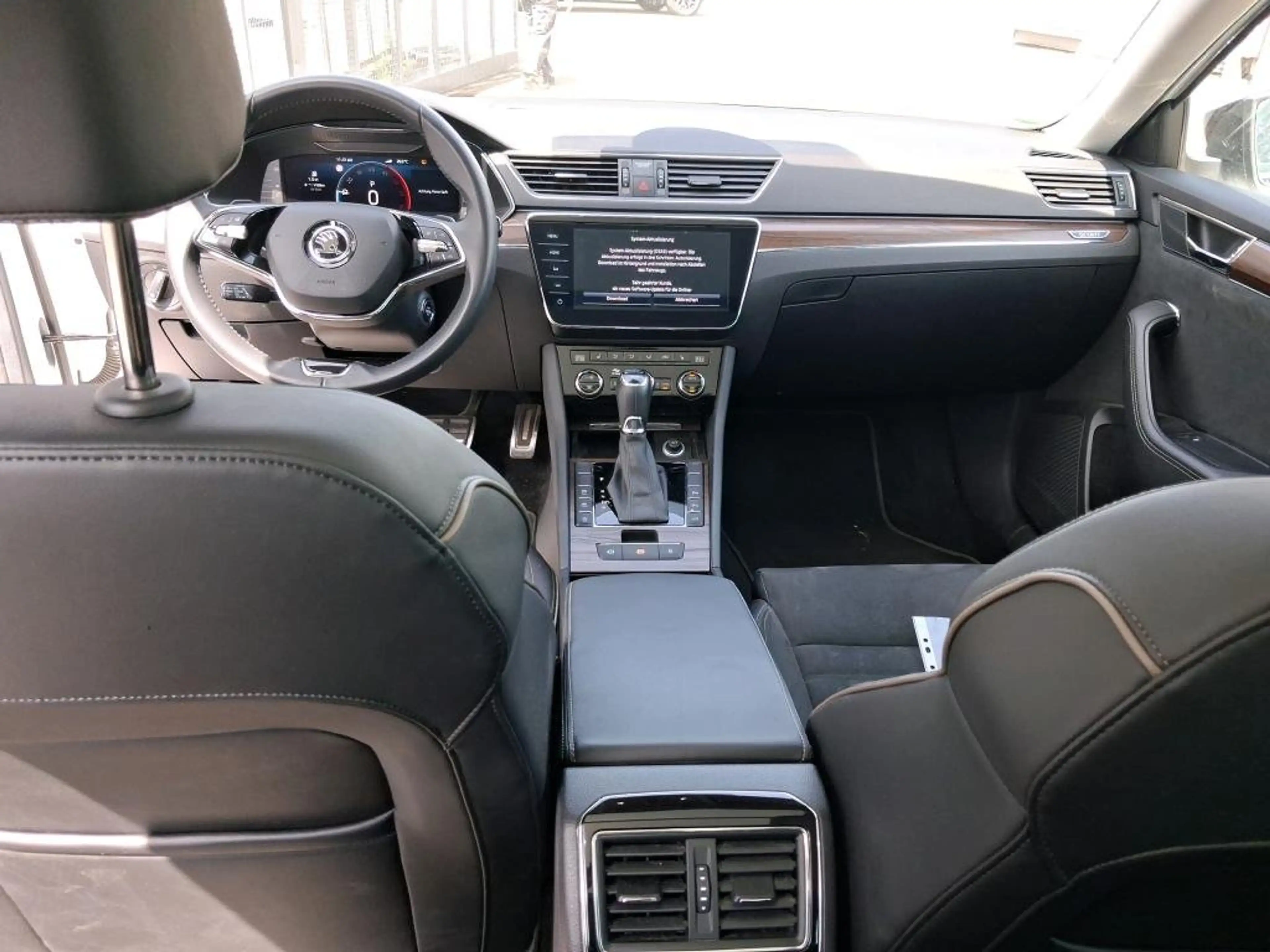 Skoda Superb Combi 2.0 TDI Scout Final Edt./AHK/PANO/ — photo 6