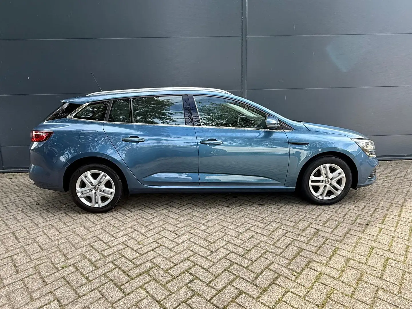 Renault Megane Estate 1.3 TCe Zen/Navi/Airco/bluetooth/cruise/Led Blau - 2
