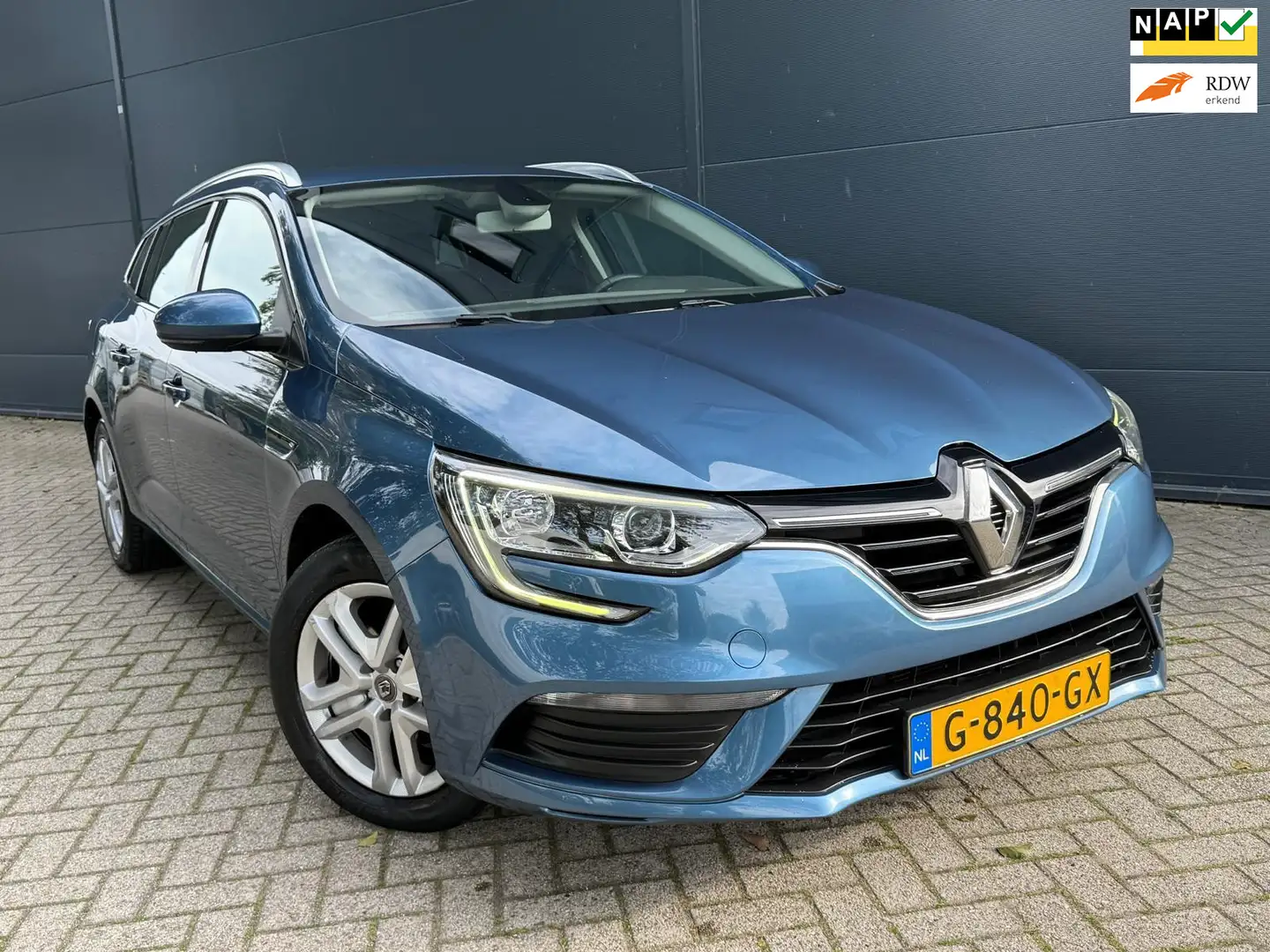 Renault Megane Estate 1.3 TCe Zen/Navi/Airco/bluetooth/cruise/Led Blau - 1