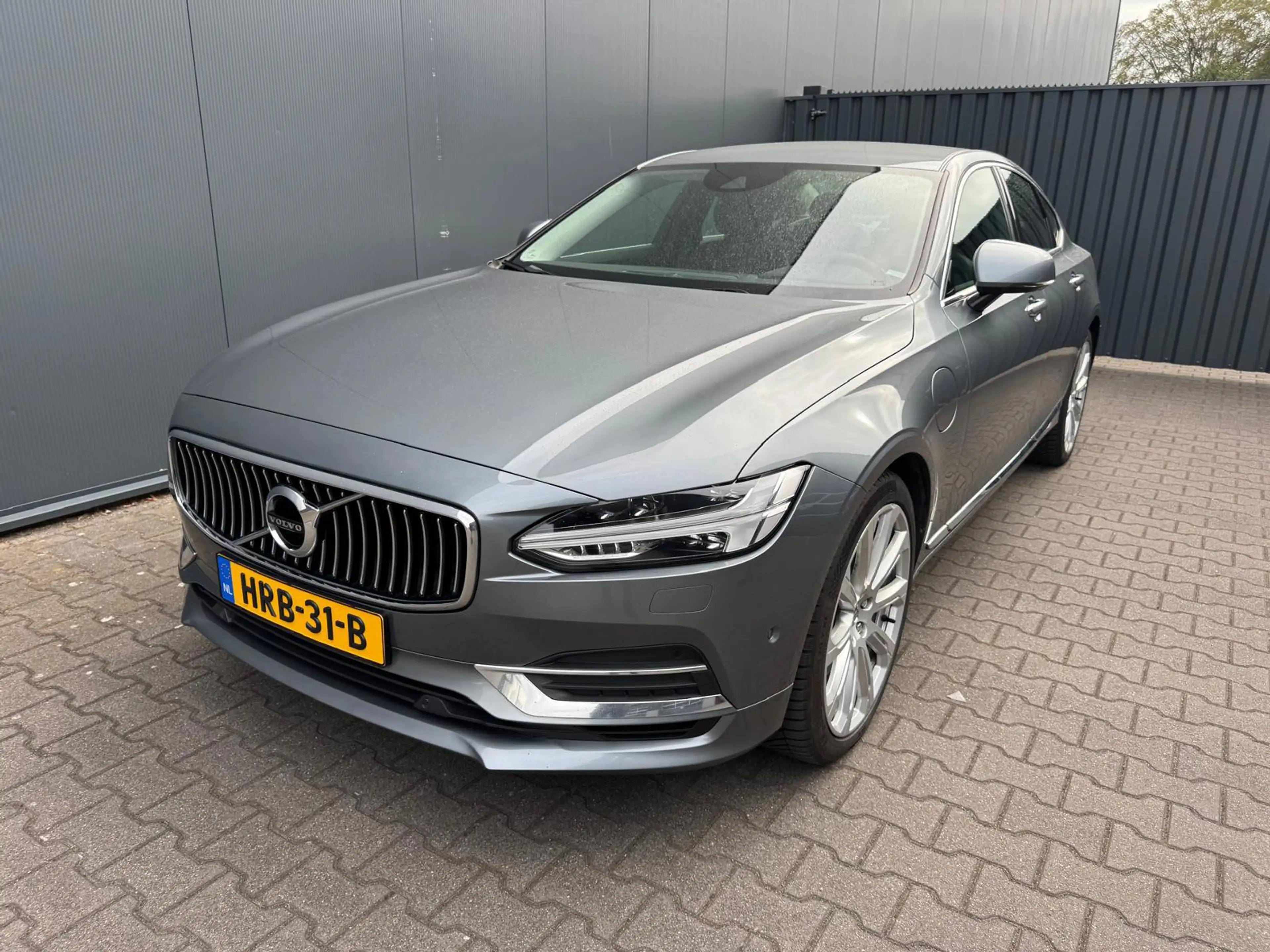 Volvo S90 2.0 T8 AWD R-Design — photo 7