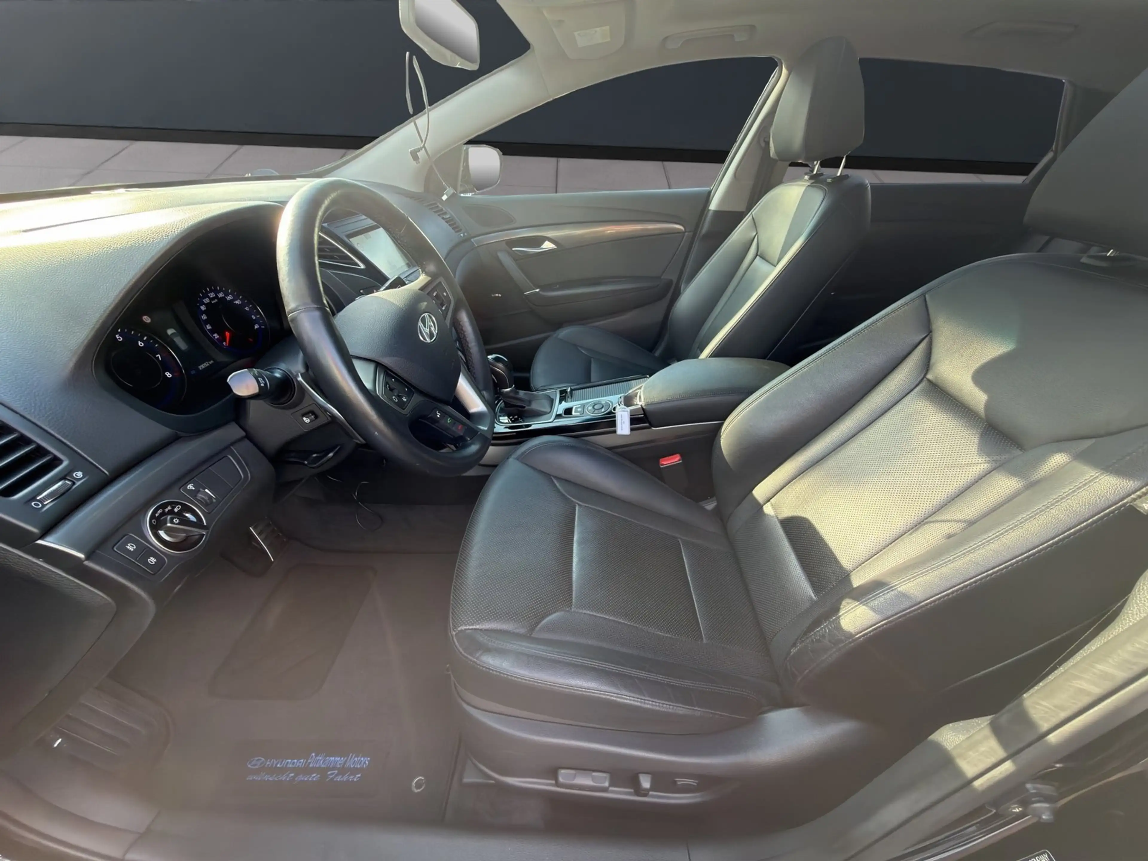 Hyundai i40 cw 2.0 GDI DCT Premium Leder Pano — photo 10
