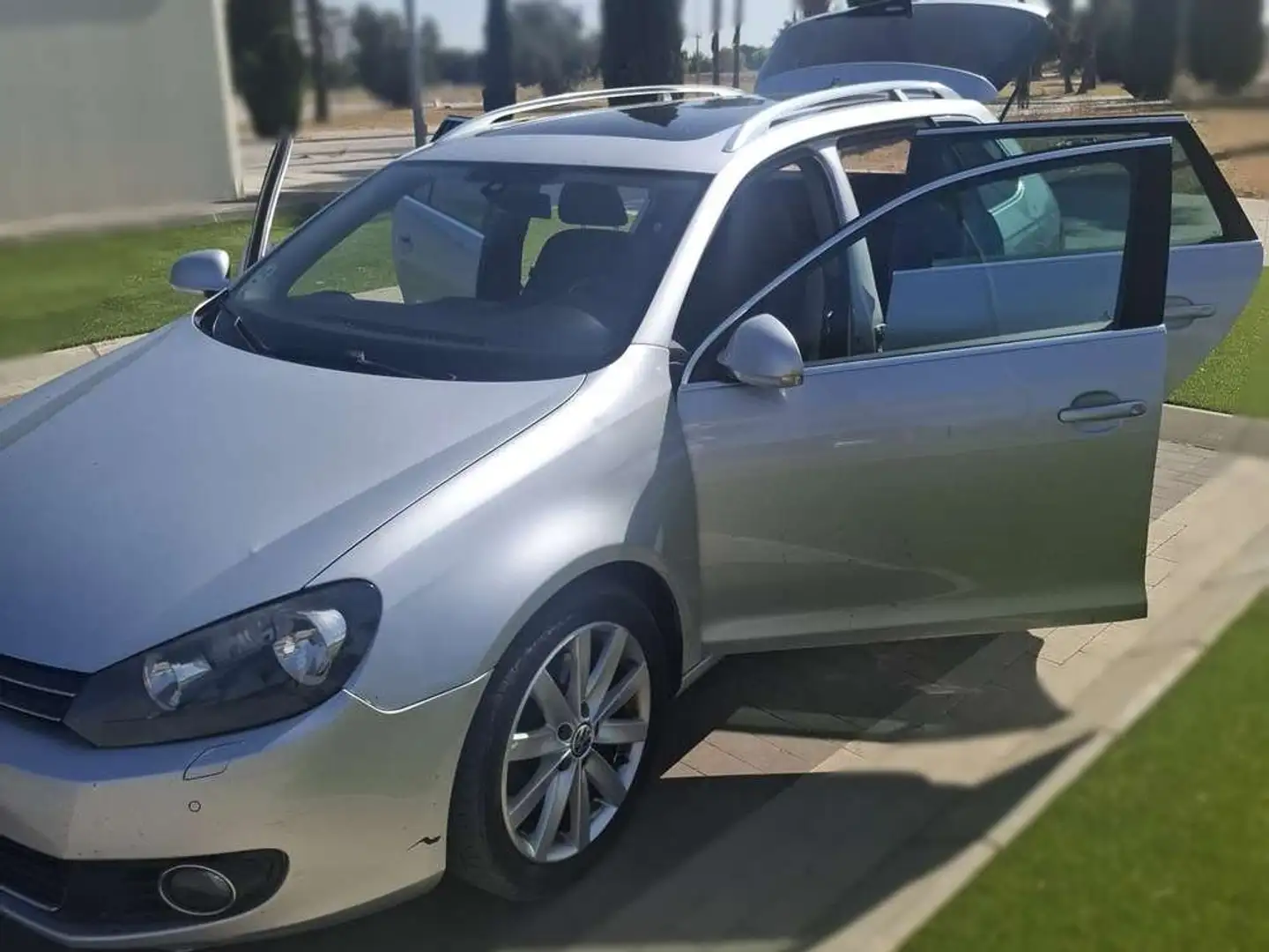 Volkswagen Golf Variant 2.0TDI CR Sport DSG 140 Gris - 2