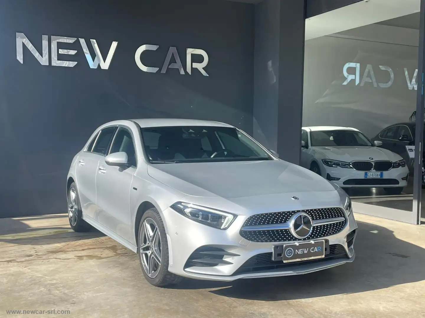 Mercedes-Benz A 180 A 250 e Automatic Plug-in hybrid Premium Gris - 2