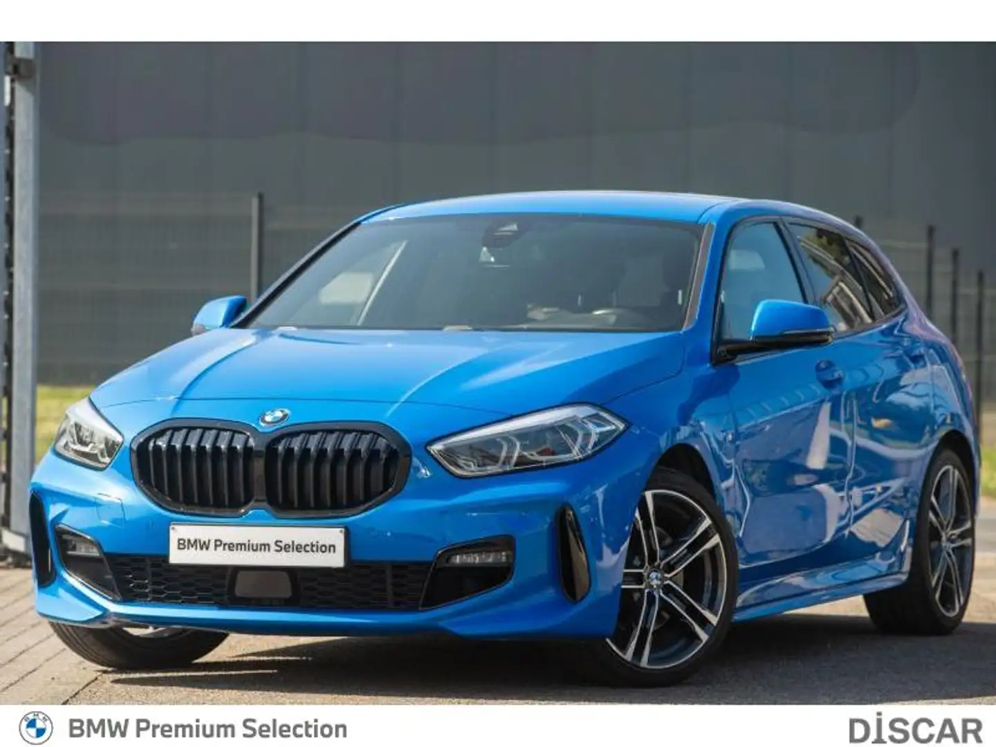 BMW 118 Kit M Sport BMW 118i Kit M Sport Blauw - 1